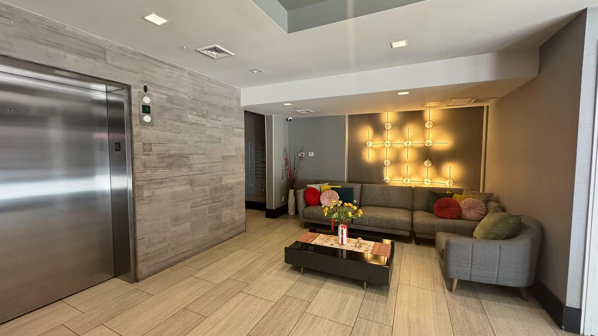 #13 photo, 39-16 Prince Street, クイーンズ区 Flushing , NY 11354