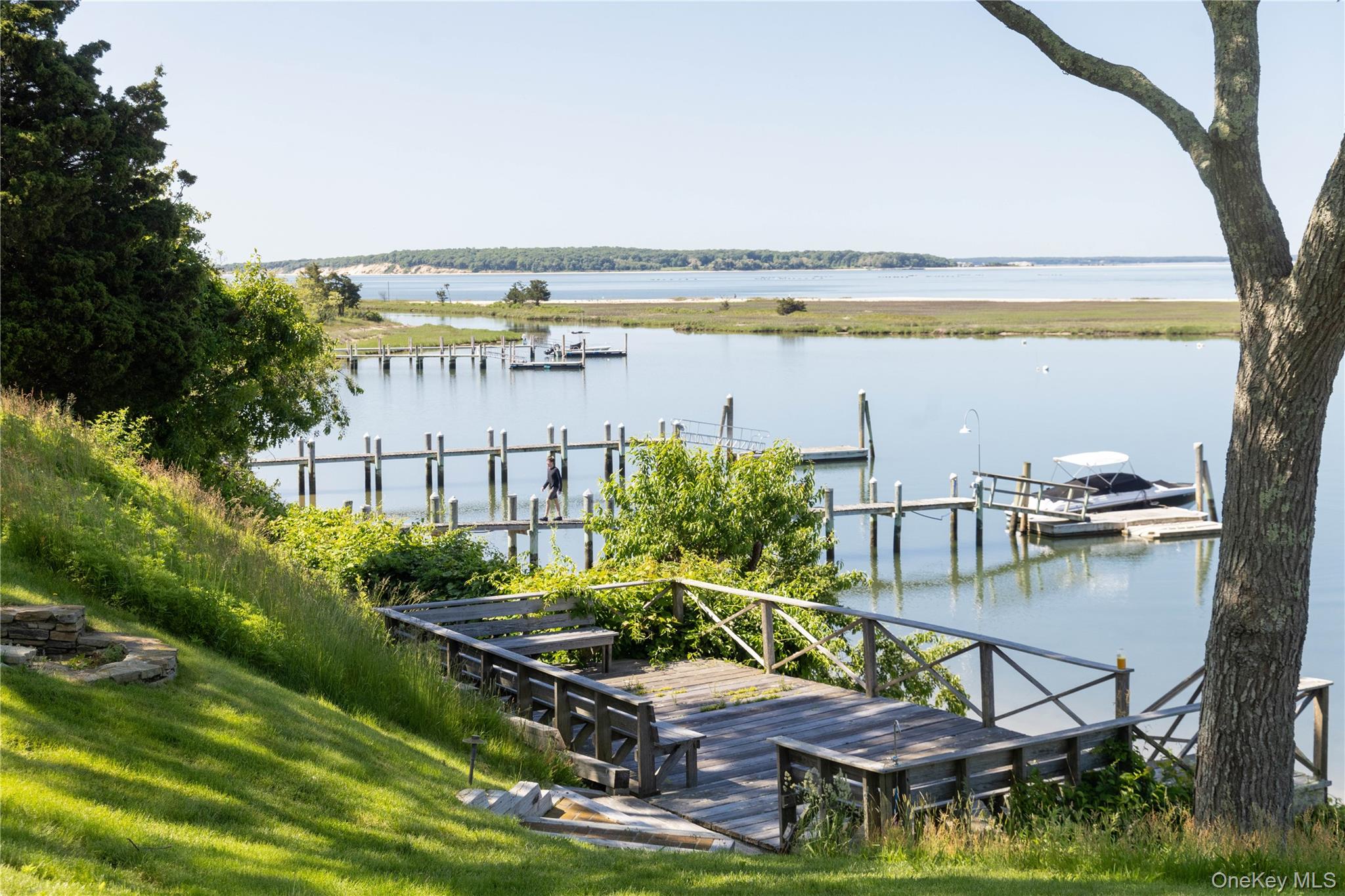 #17 photo, 1350 W Cove Road, サフォーク郡 Cutchogue , NY 11935