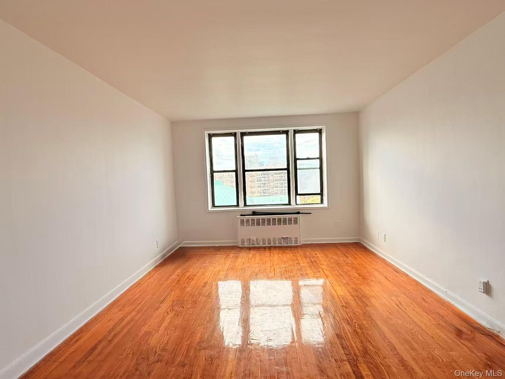 #5 photo, 136-30 Sanford Avenue, クイーンズ区 Flushing , NY 11355