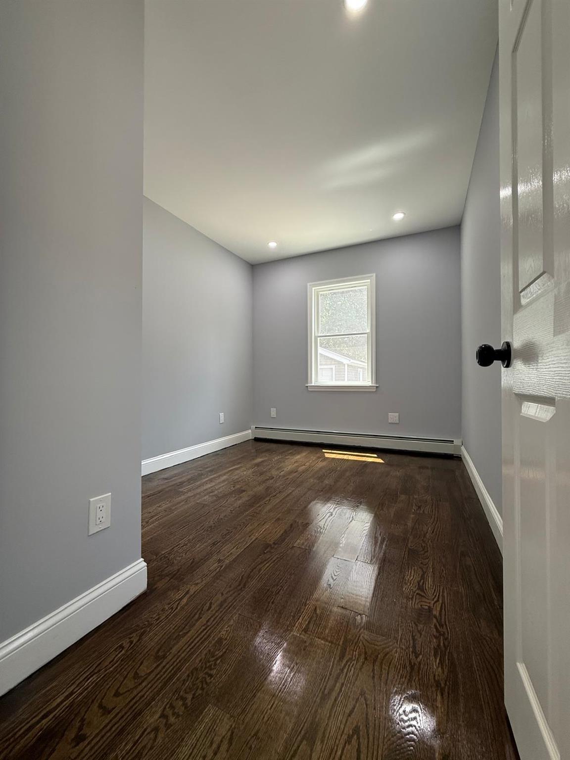 #13 photo, 14632 Huxley Street, 皇后區 Rosedale , NY 11422