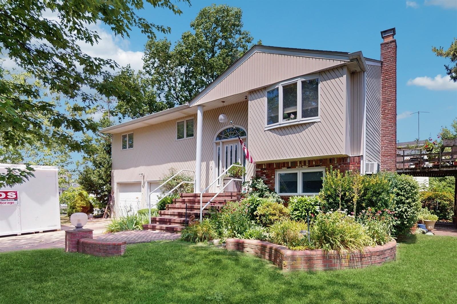 #1 photo, 336 Thompson Avenue, Oceanside , NY 11572