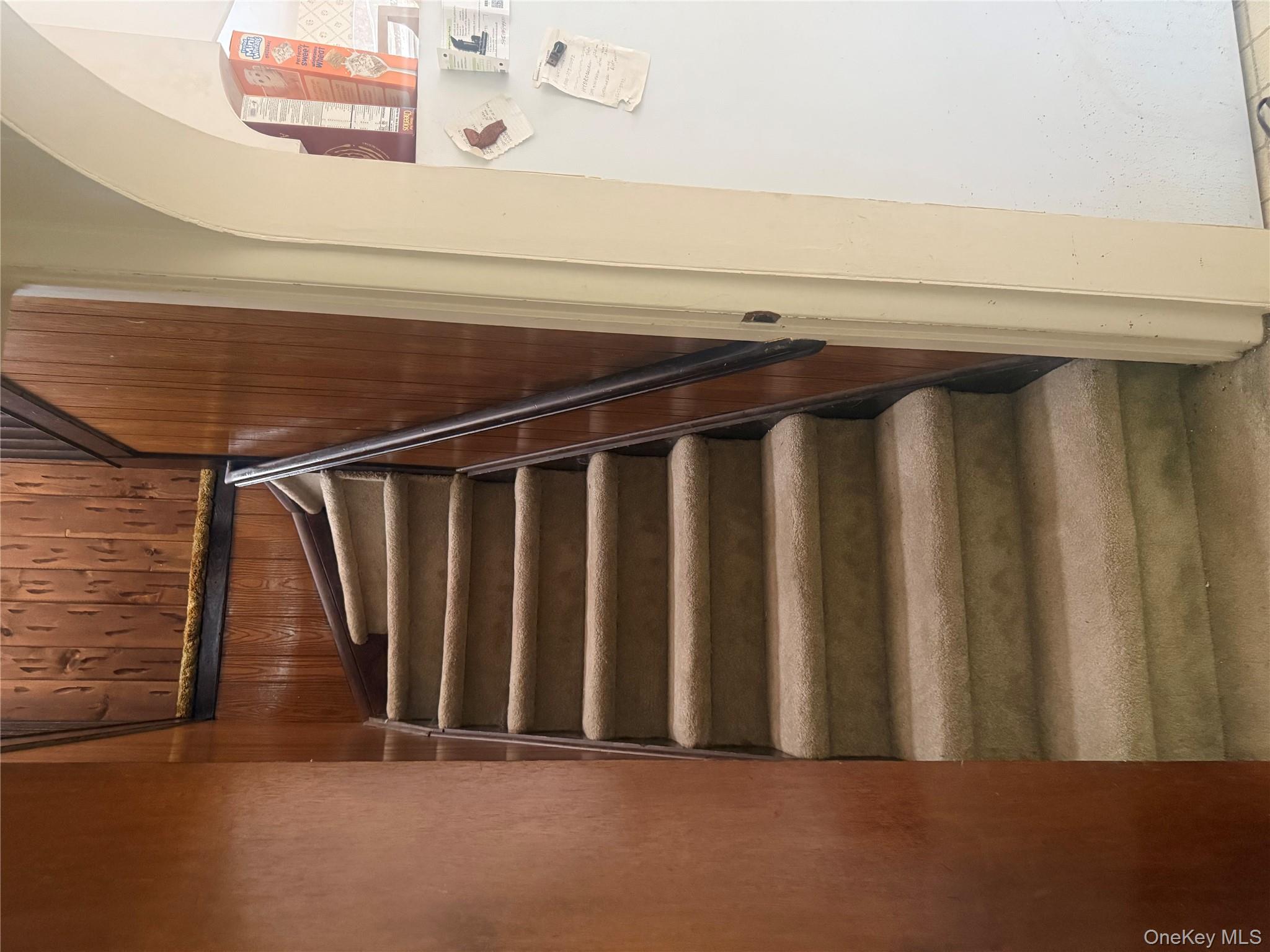 #14 photo, 35-16 203 Street, 皇后區 貝塞 Bayside , NY 11361