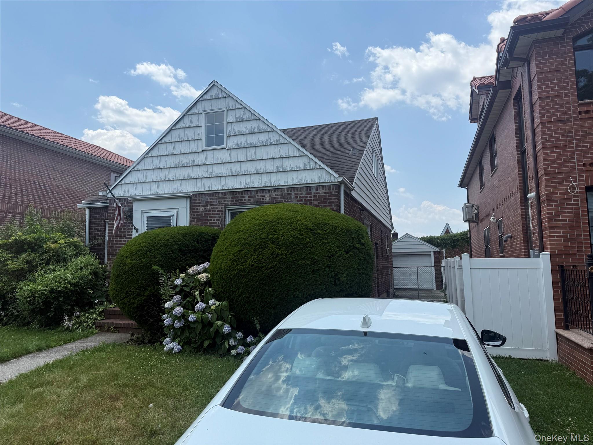 #2 photo, 35-16 203 Street, 皇后區 貝塞 Bayside , NY 11361