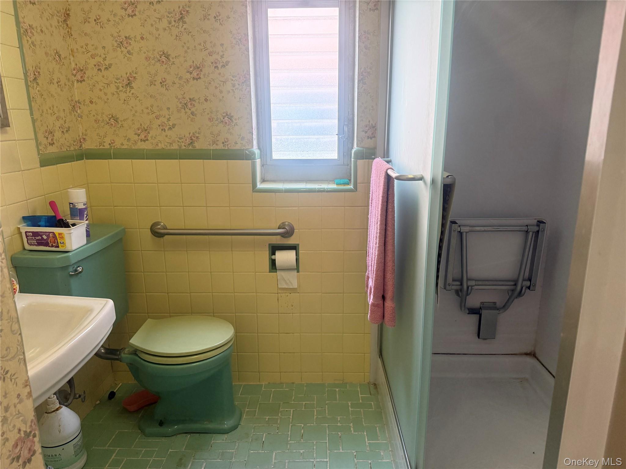 #5 photo, 35-16 203 Street, 皇后區 貝塞 Bayside , NY 11361