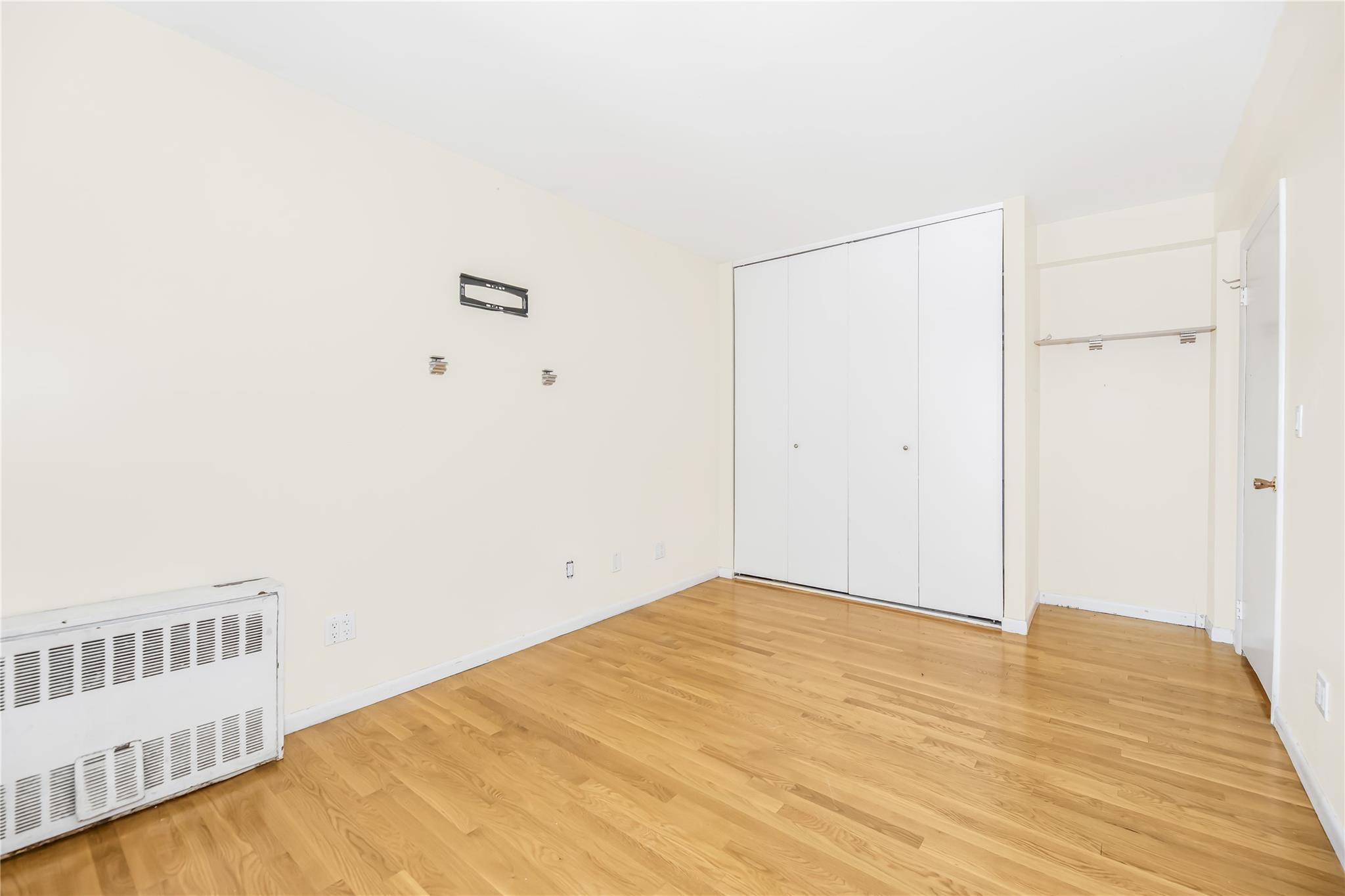 #9 photo, 377 N Broadway, Yonkers , NY 10701