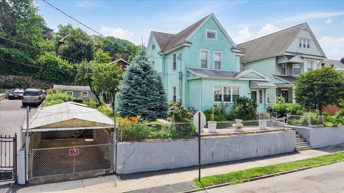 #1 photo, 102 Burhans Avenue, Yonkers , NY 10701