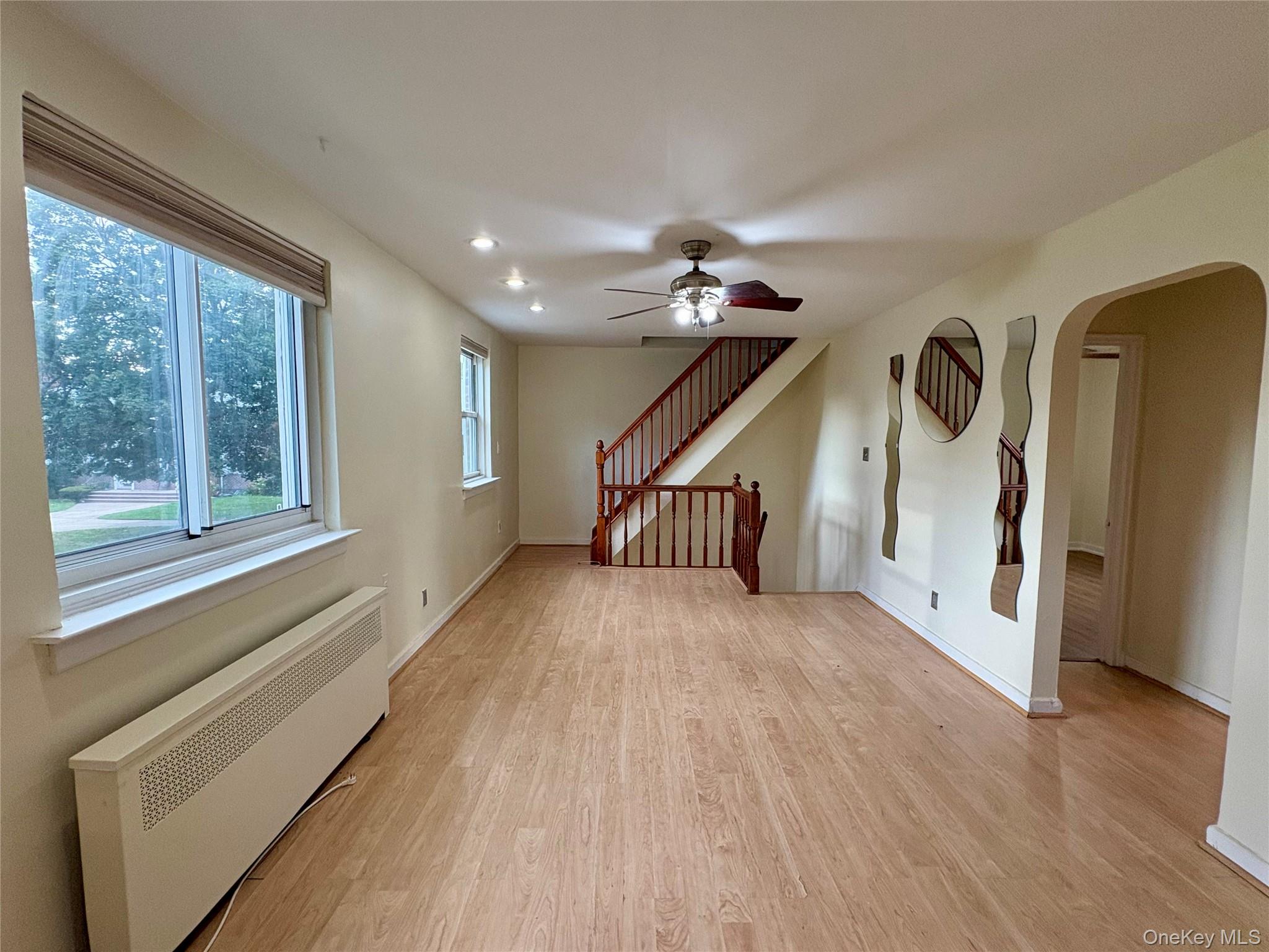 #3 photo, 255-31 75 Avenue, クイーンズ区 Glen Oaks , NY 11004