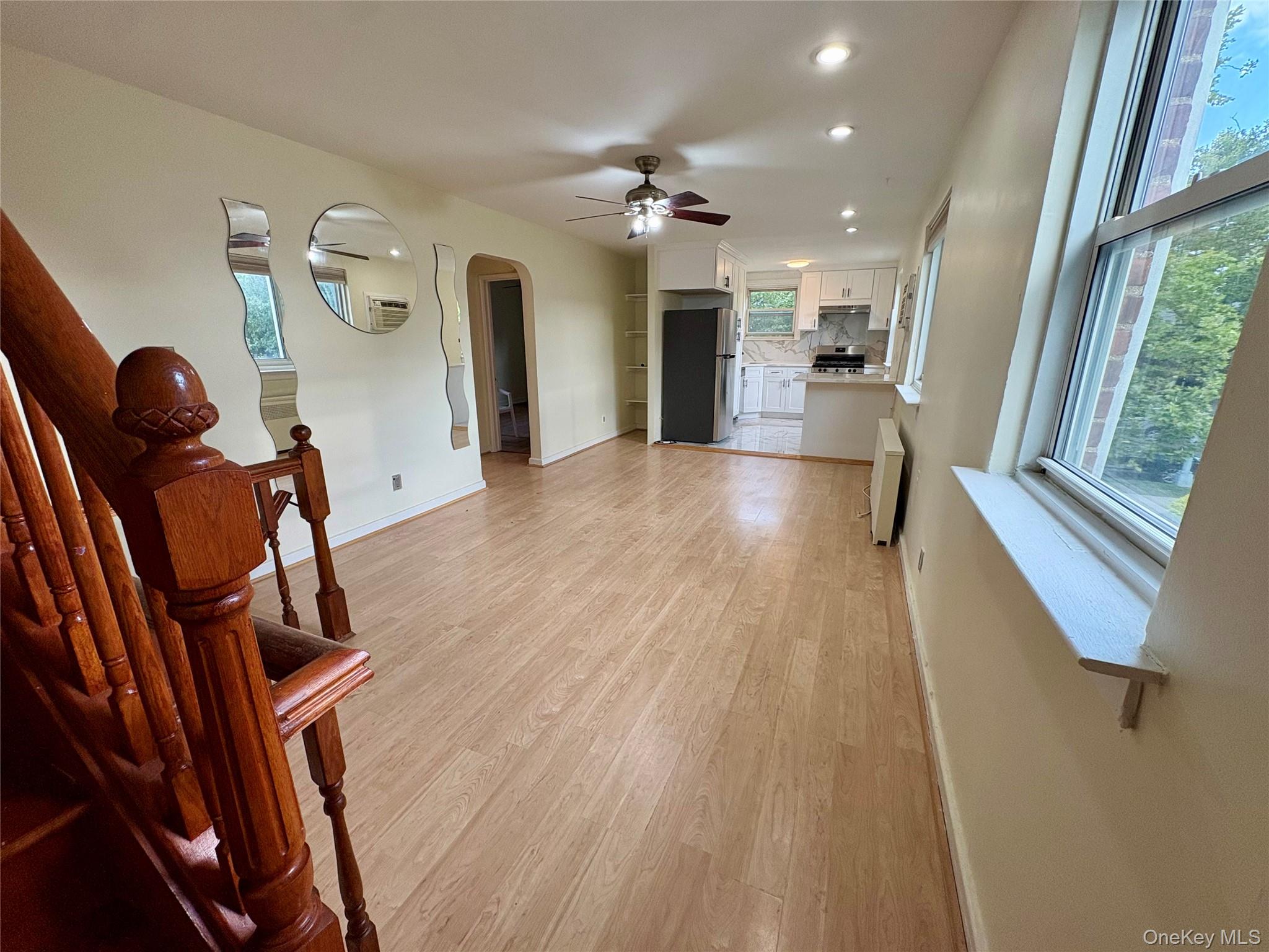 #4 photo, 255-31 75 Avenue, クイーンズ区 Glen Oaks , NY 11004