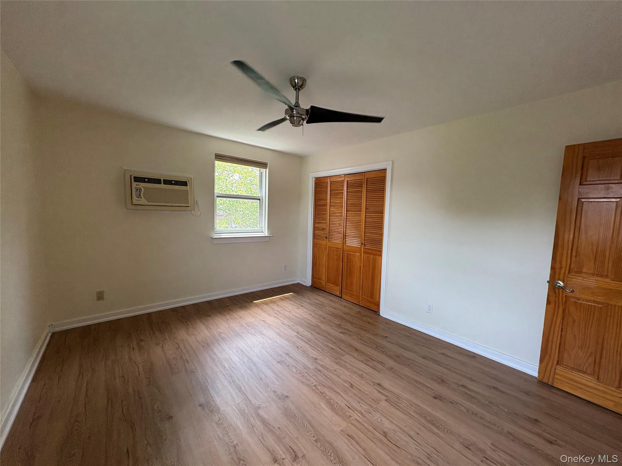 #6 photo, 255-31 75 Avenue, クイーンズ区 Glen Oaks , NY 11004