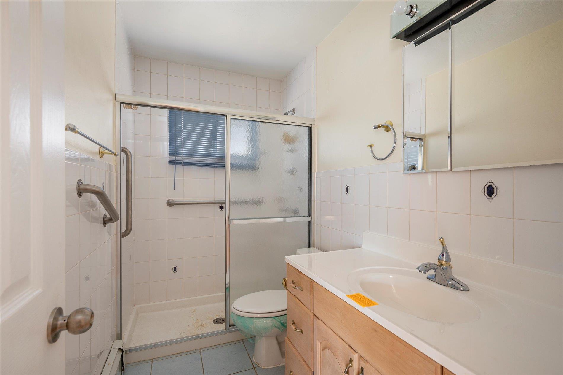 #14 photo, 21 Silver Street, 東長島 West Babylon , NY 11704