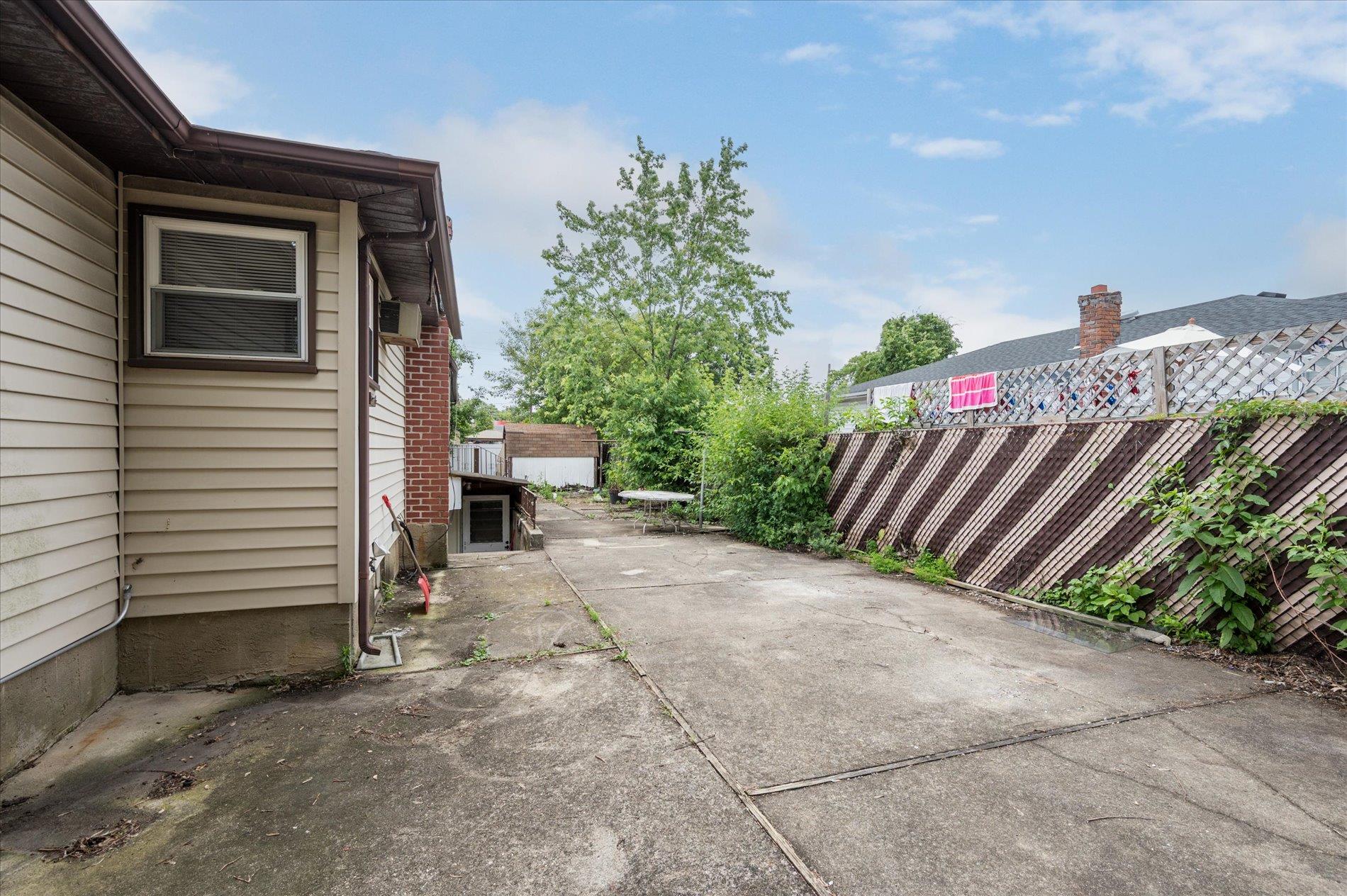 #3 photo, 21 Silver Street, 東長島 West Babylon , NY 11704