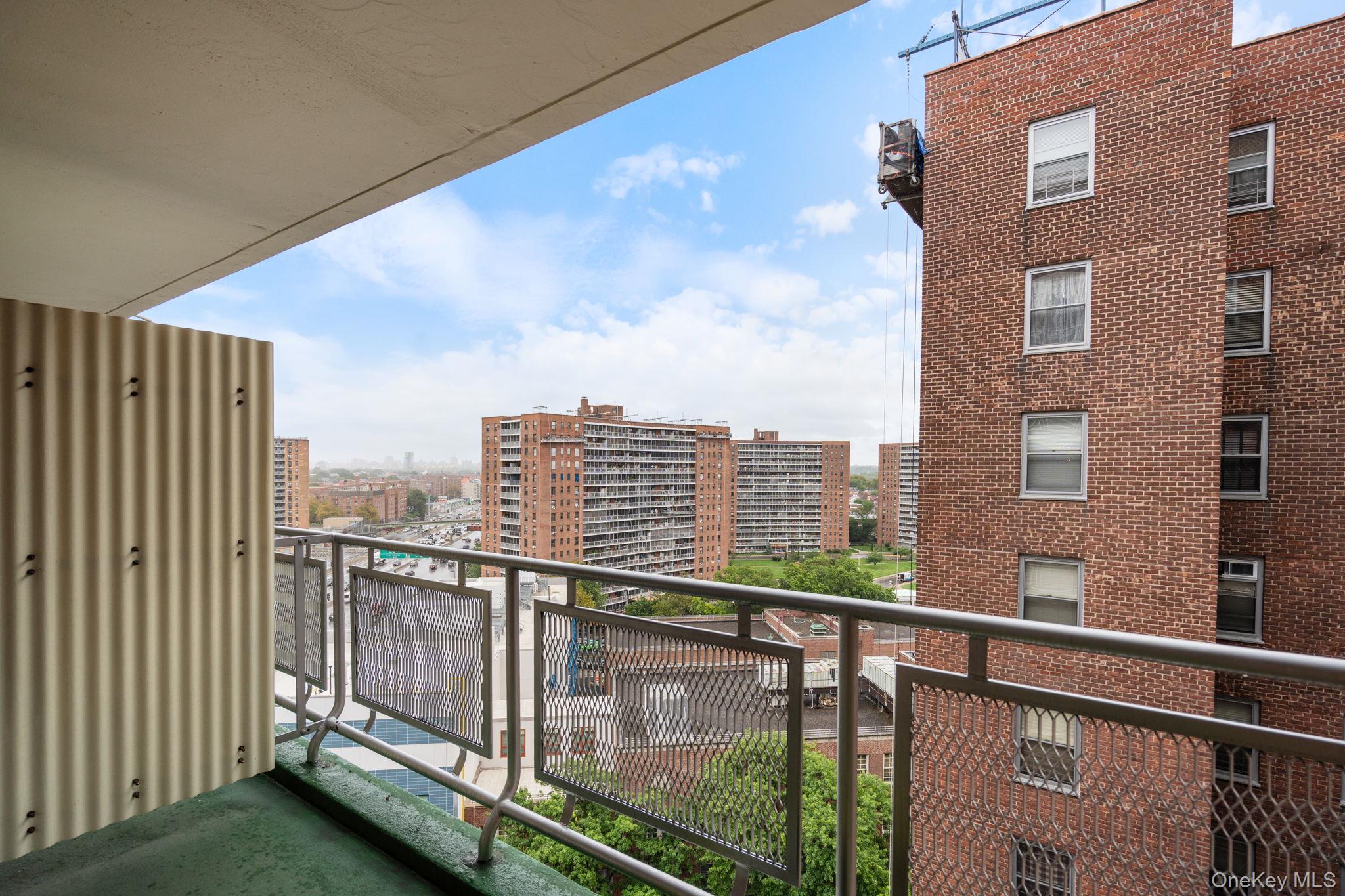 #16 photo, 61-15 97th Street, クイーンズ区 Rego Park , NY 11374