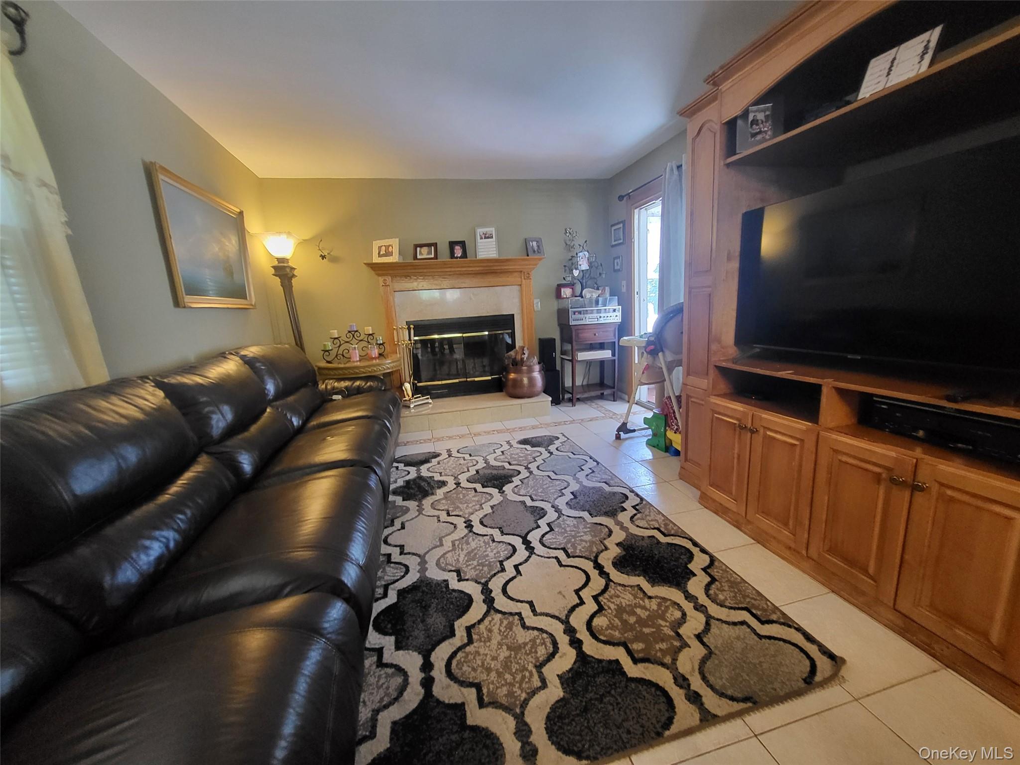 #5 photo, 413 51st Street, 東長島 Lindenhurst , NY 11757