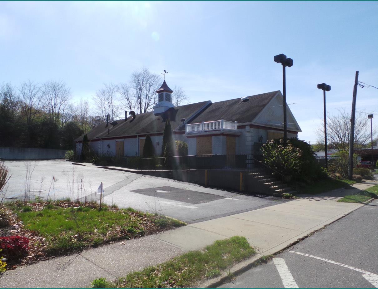 #1 photo, 553 Hawkins Avenue, 東長島 Ronkonkoma , NY 11779