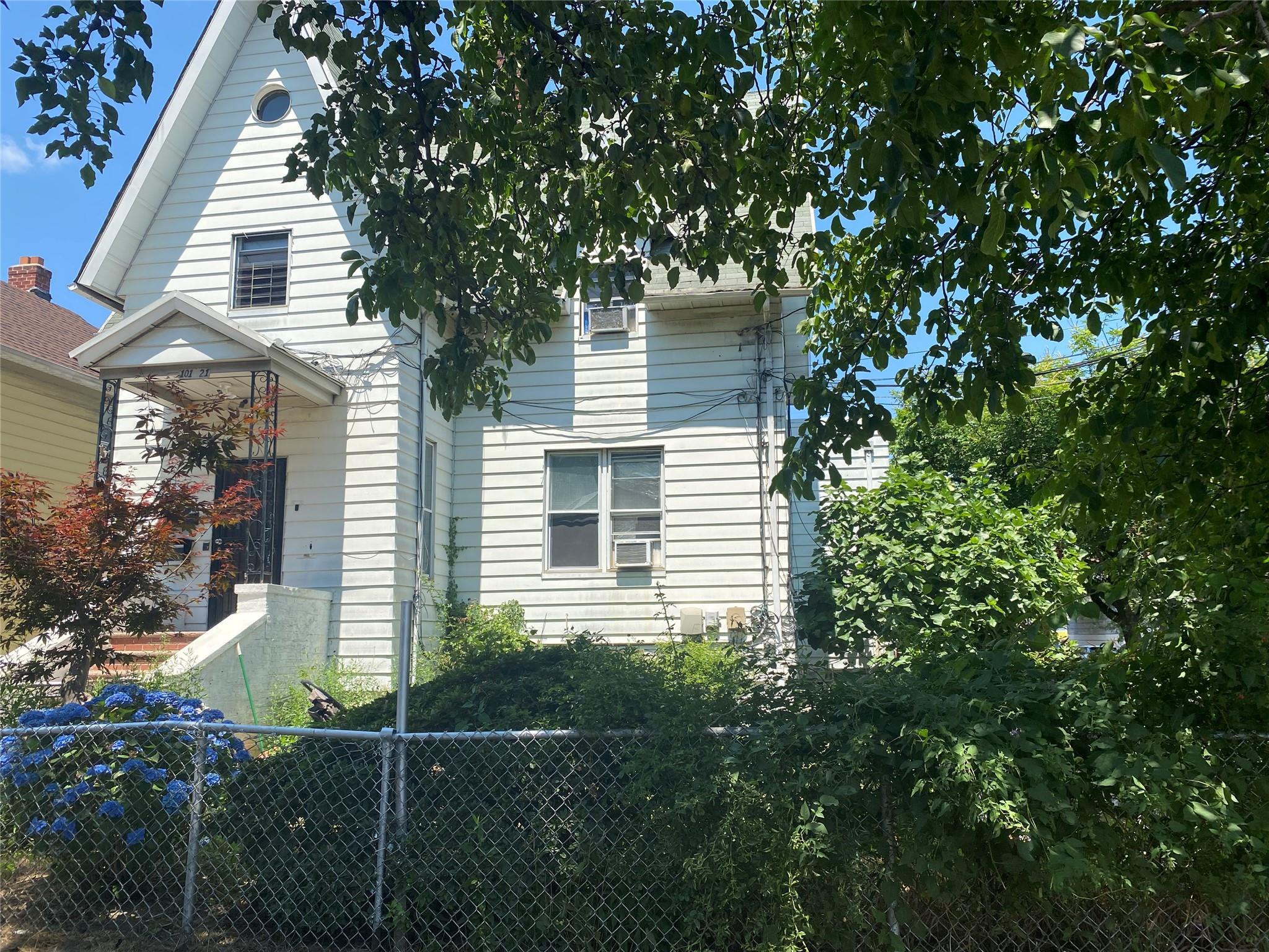 #1 photo, 10121 46th Avenue, 皇后區 可樂娜 Corona , NY 11368