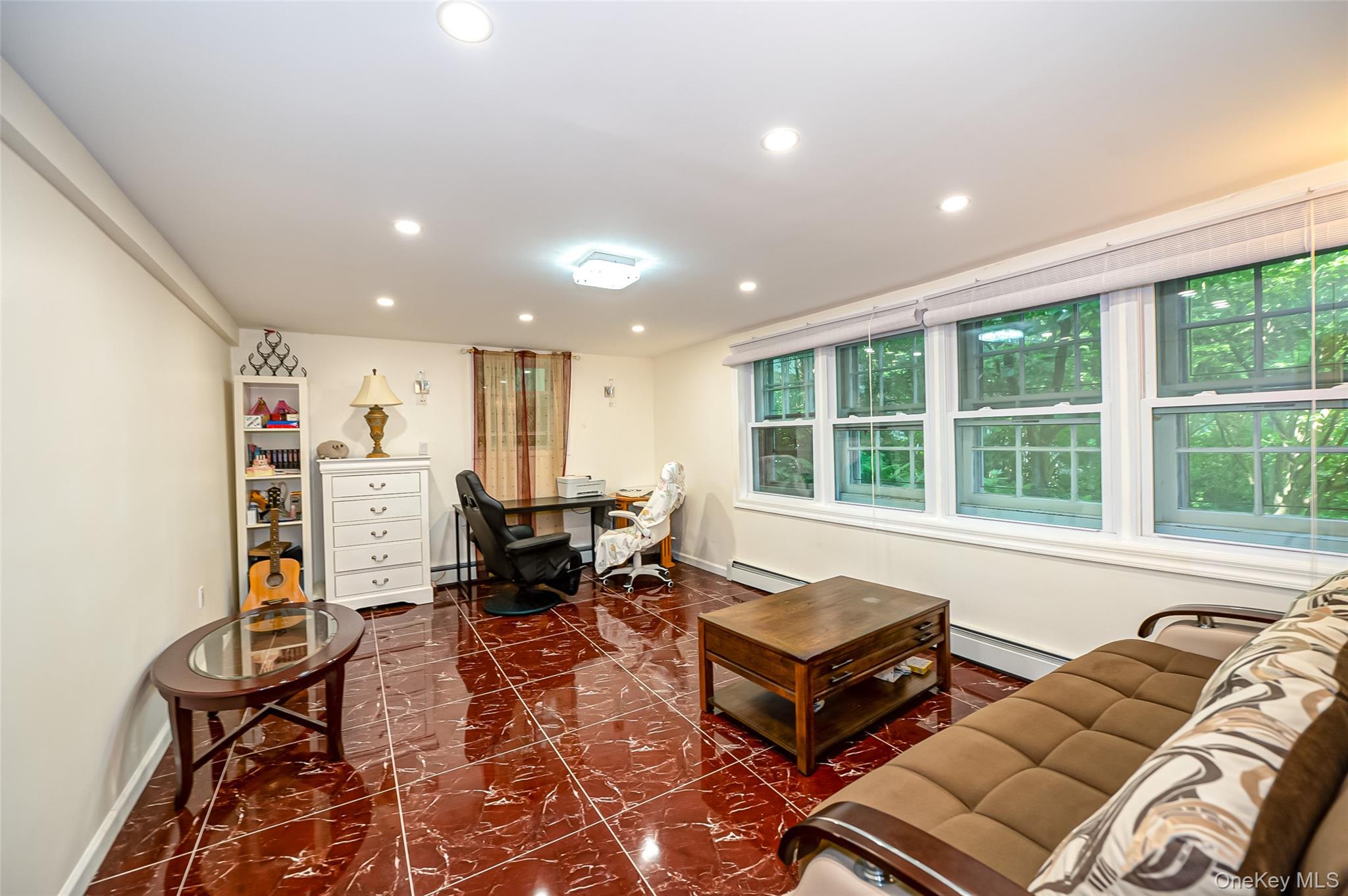 #15 photo, 90 E Broadway, ナッソー郡 Roslyn , NY 11576