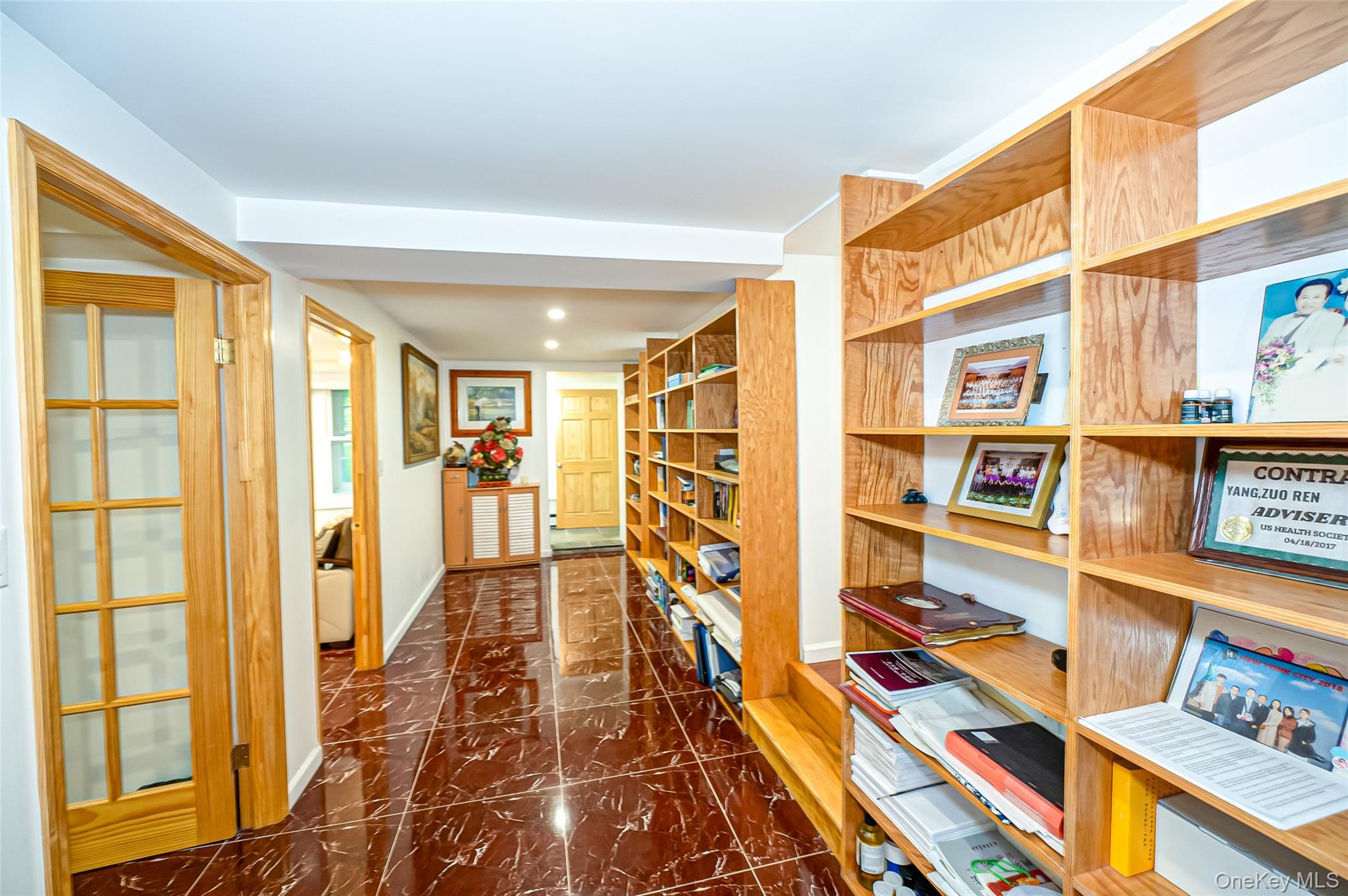 #16 photo, 90 E Broadway, ナッソー郡 Roslyn , NY 11576