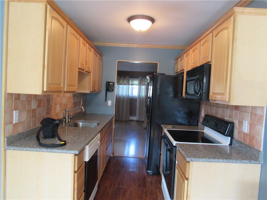 #4 photo, 105 Sarah Lane, Middletown , NY 10941