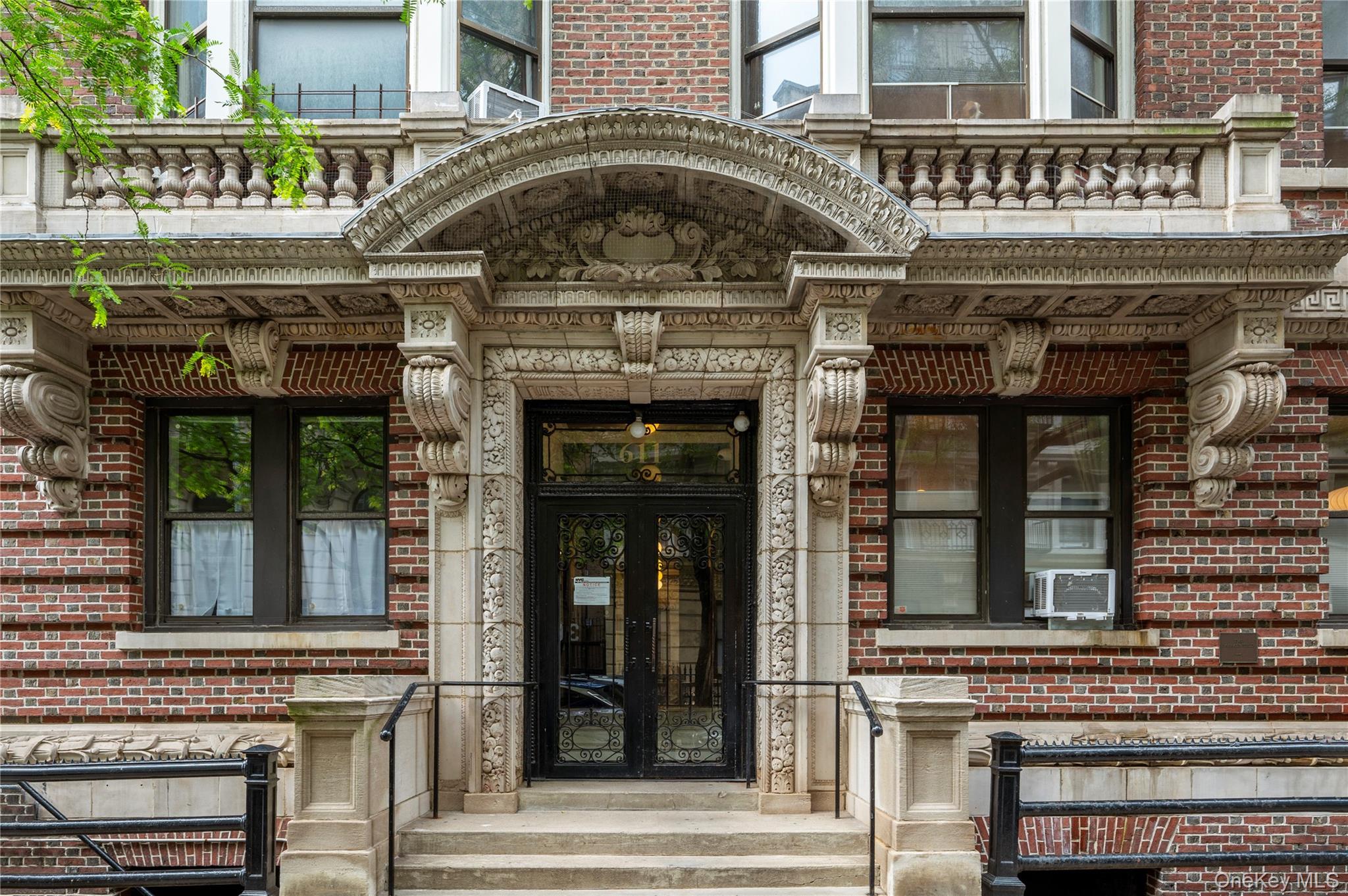 #7 photo, 611 W 111 Street, マンハッタン New York (Manhattan) , NY 10025