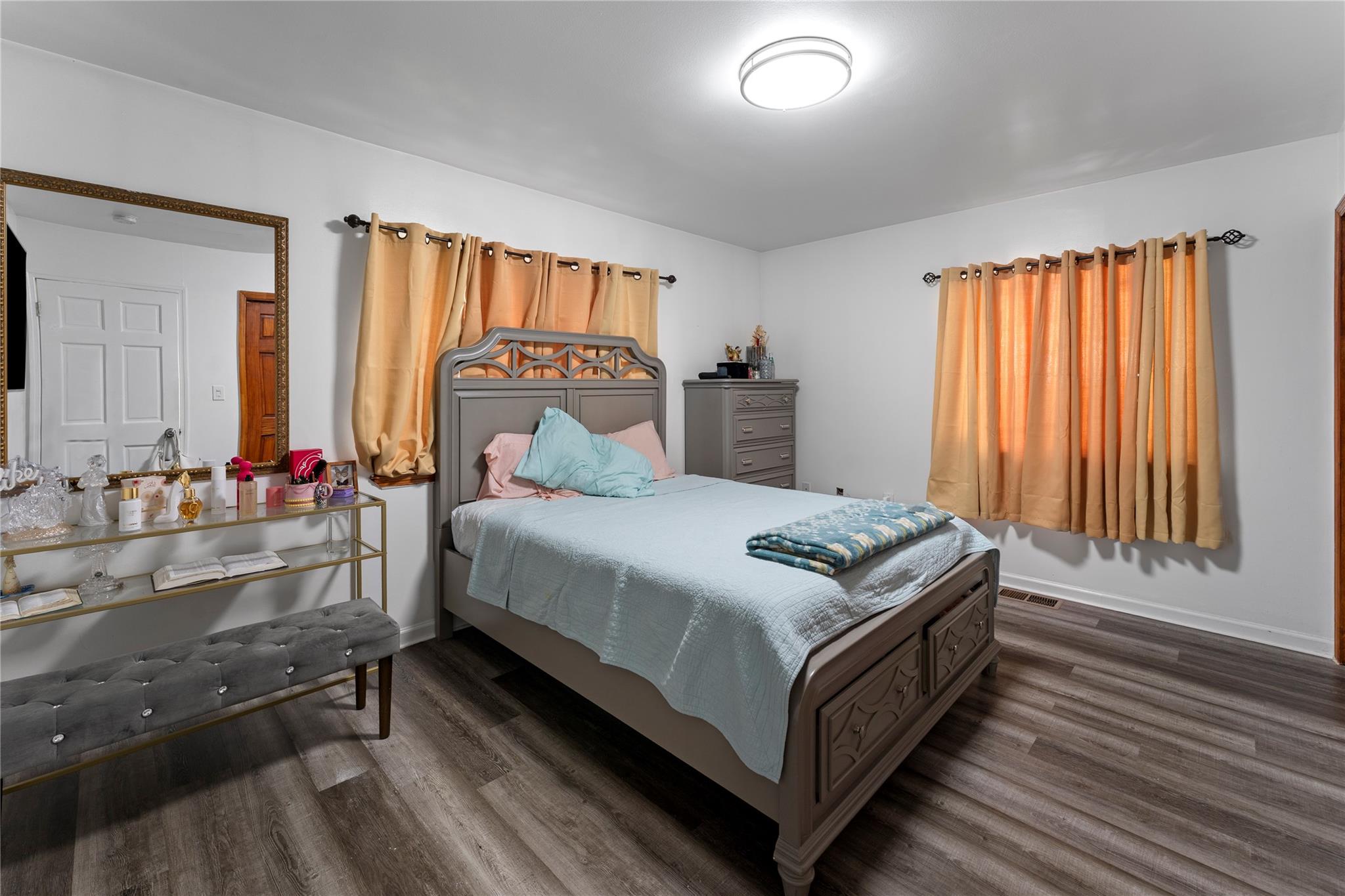 #17 photo, 848 Morris Park Avenue, ブロンクス区 Bronx , NY 10462