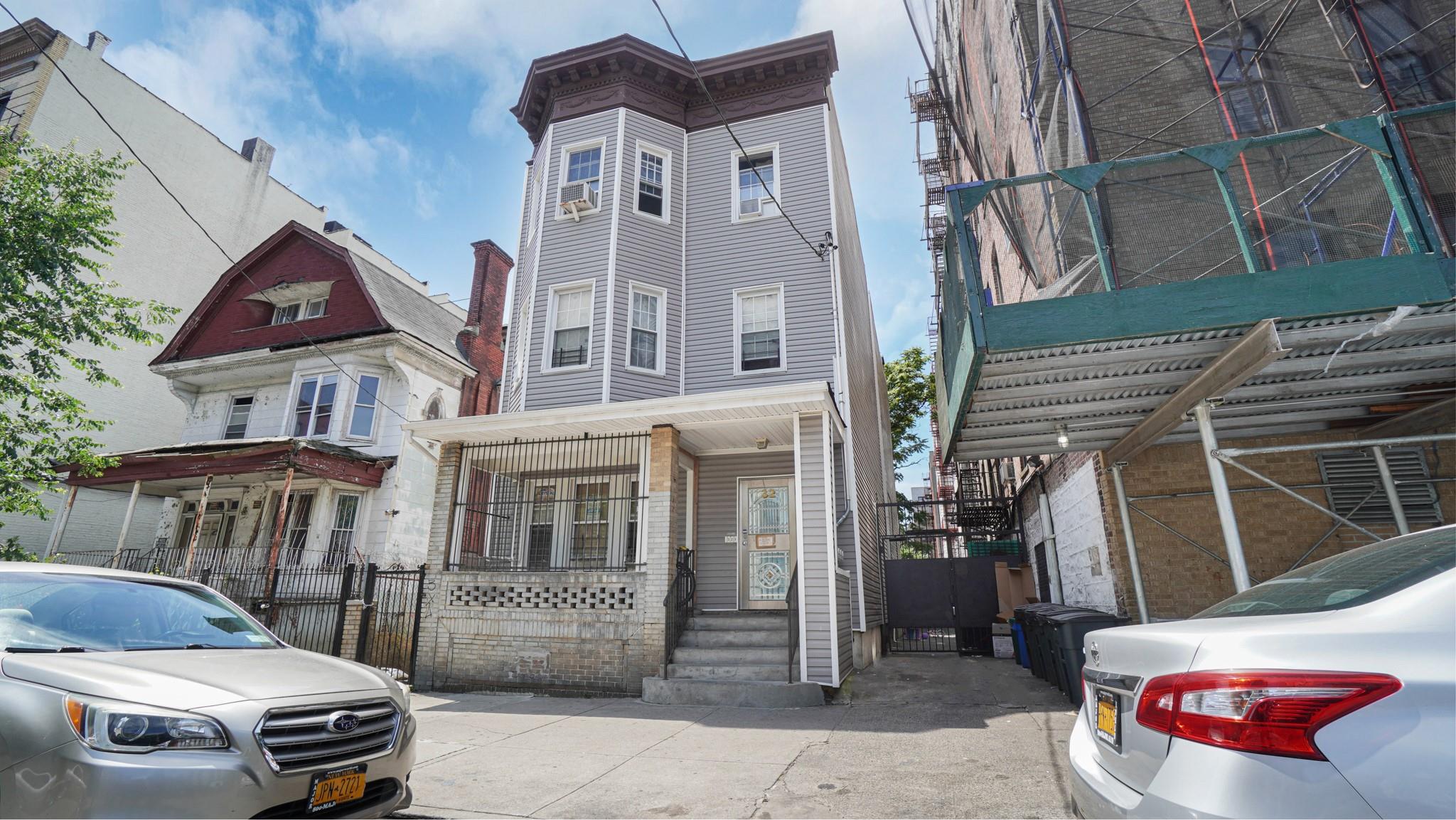 #1 photo, 32 North Street, Bronx , NY 10468