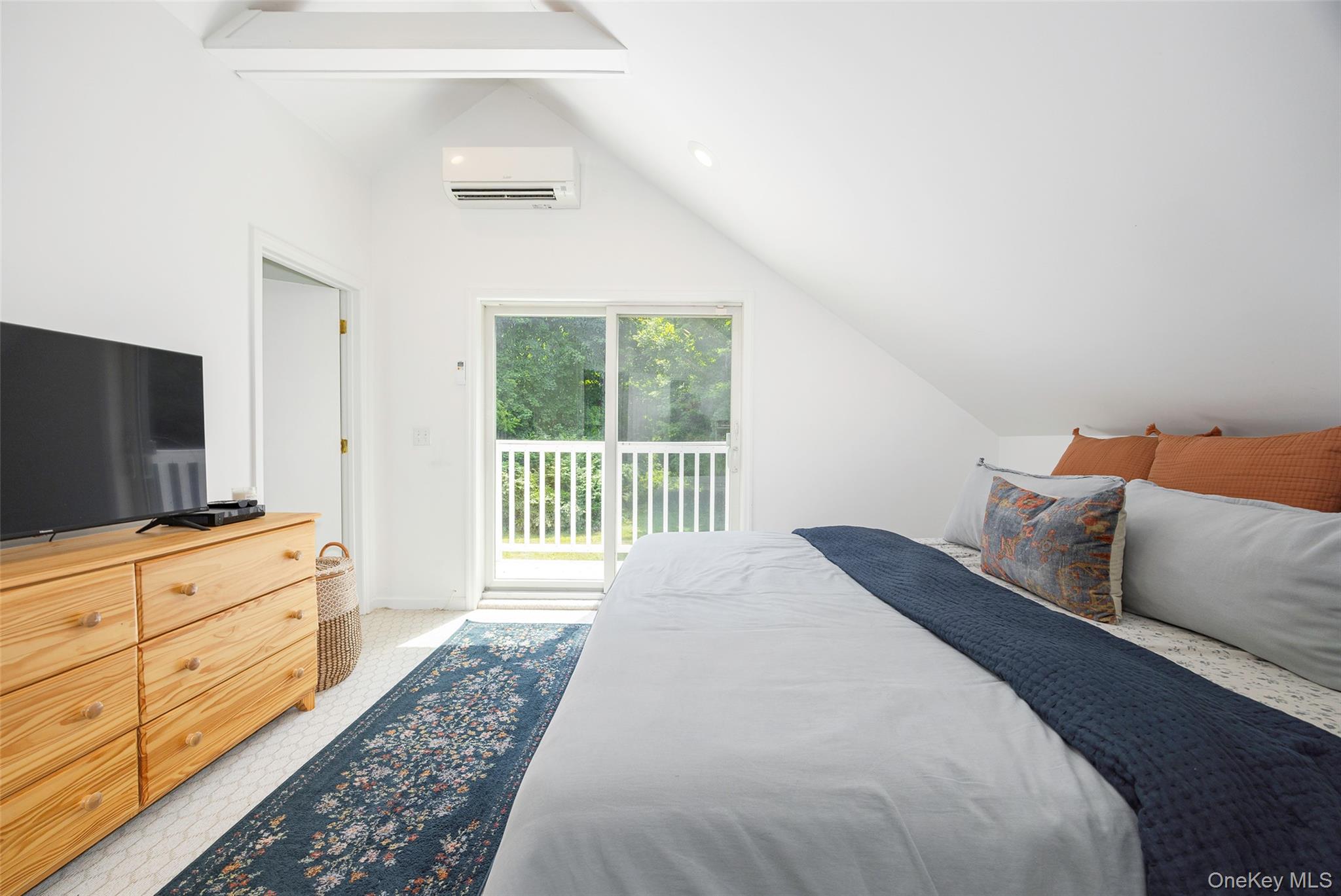 #15 photo, 22 Tompkins Avenue, Beacon , NY 12508