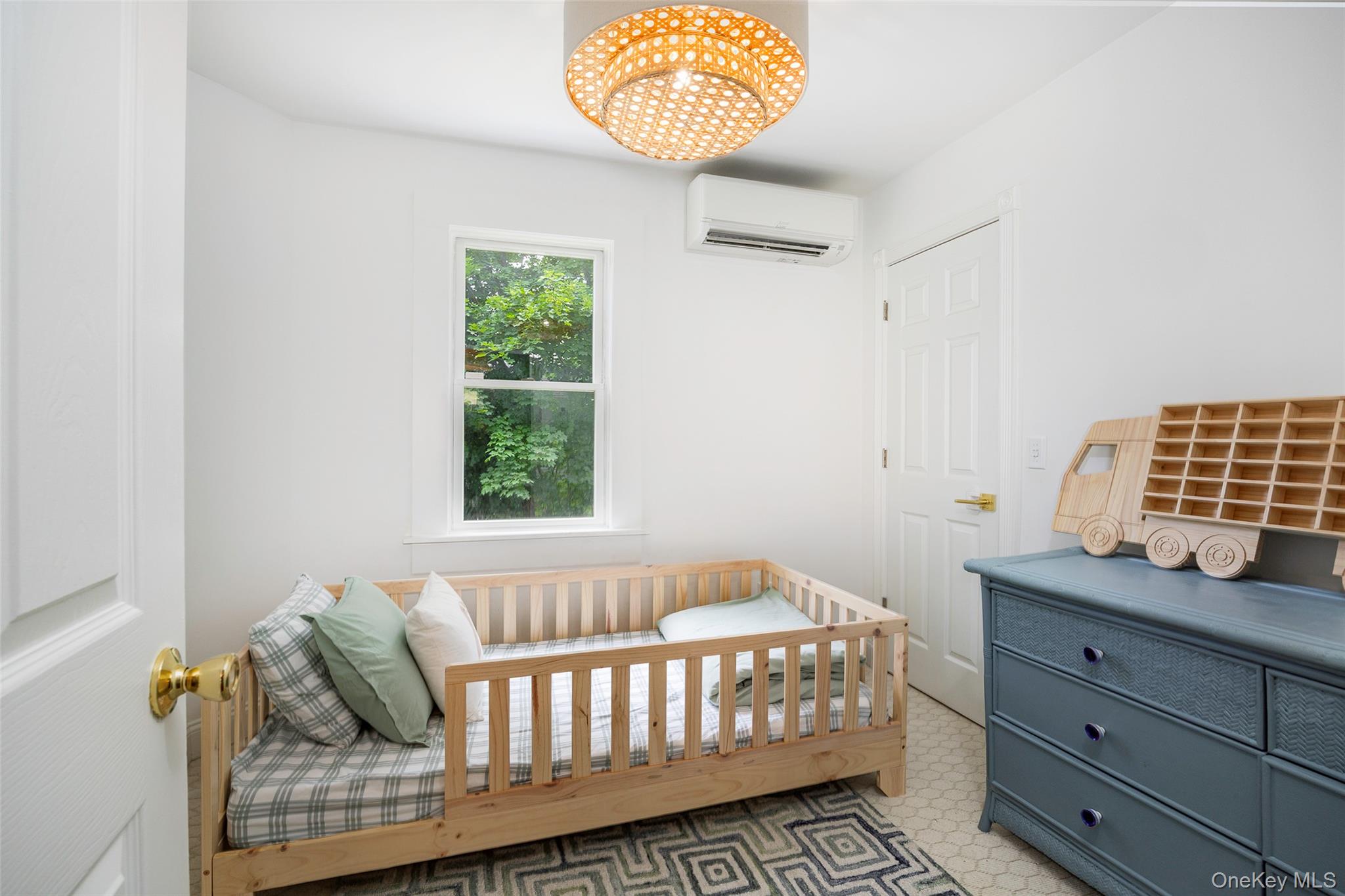 #7 photo, 22 Tompkins Avenue, Beacon , NY 12508