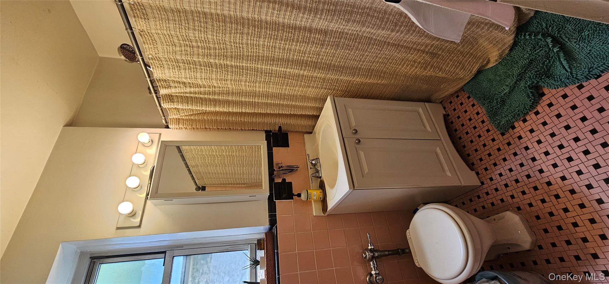 #11 photo, 126 Church Street, New Rochelle , NY 10805