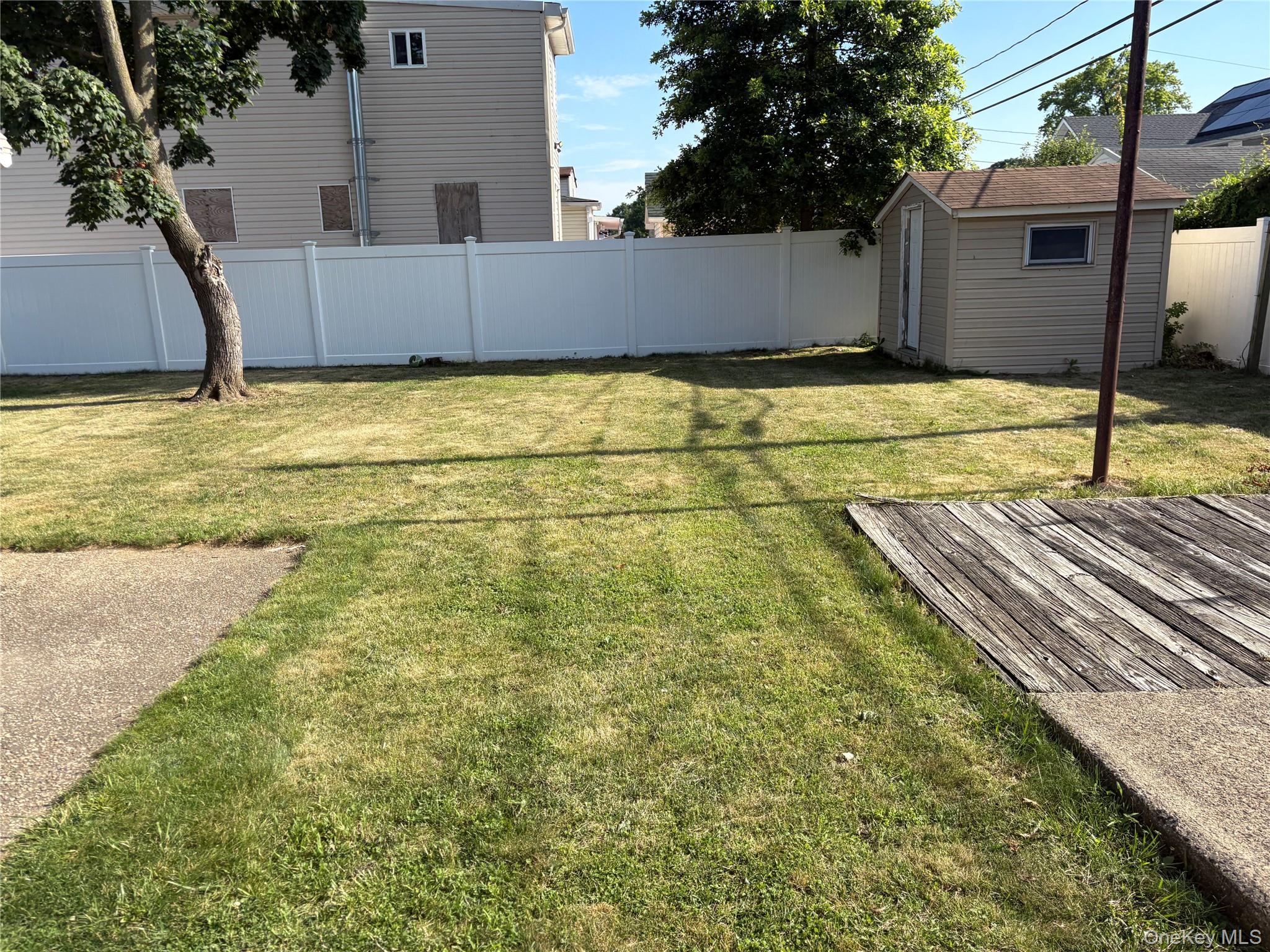 #15 photo, 243 Biltmore Avenue, ナッソー郡 Elmont , NY 11003