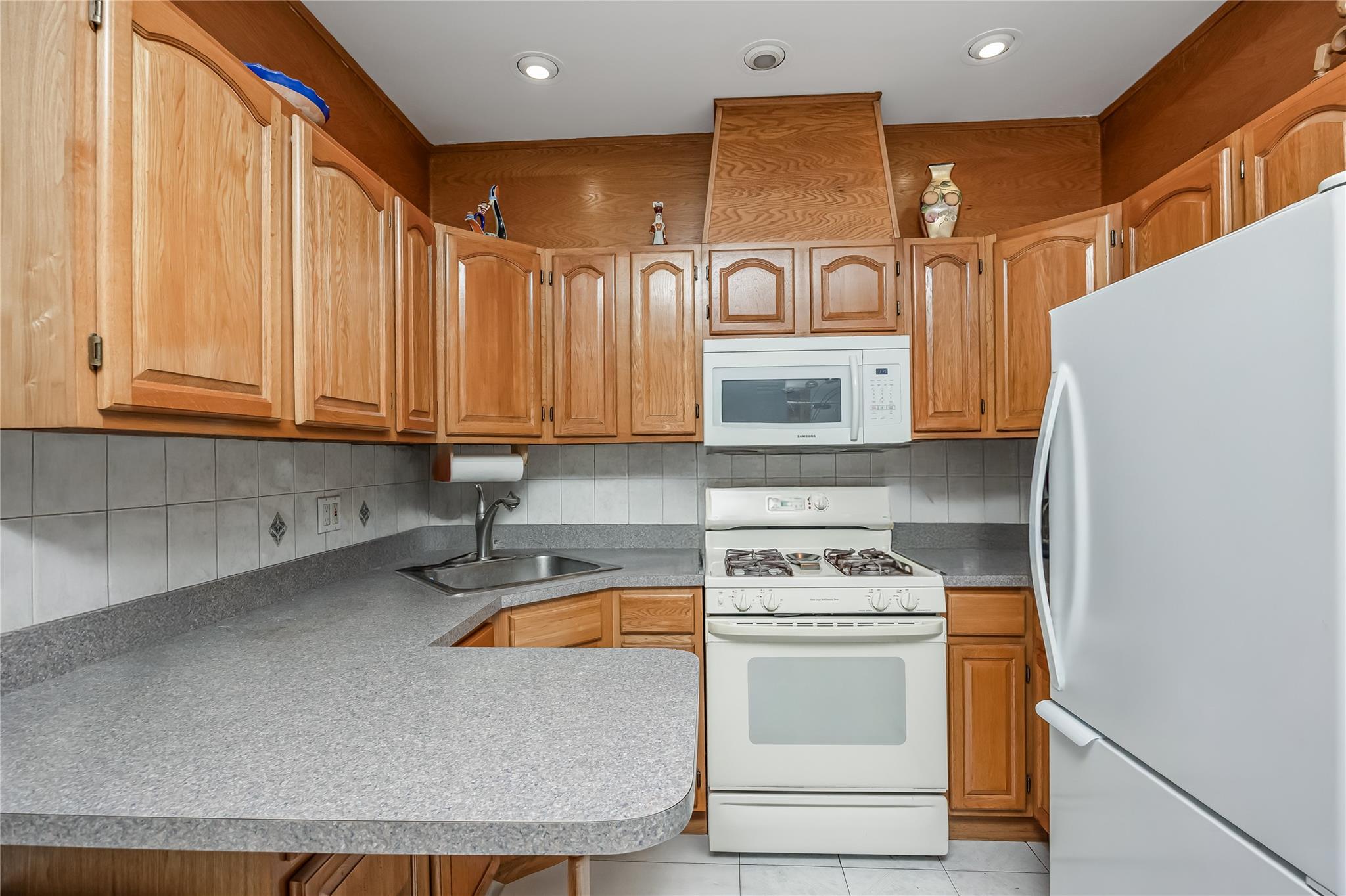 #20 photo, 7408 15 Avenue, ブルックリン区 Brooklyn , NY 11228