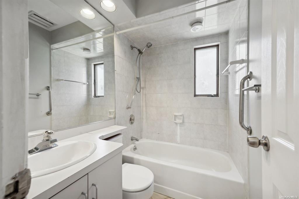 #10 photo, 301 Laurel Court, Northport , NY 11768