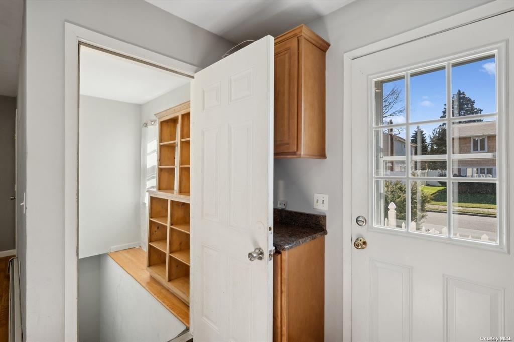 #17 photo, 301 Laurel Court, Northport , NY 11768