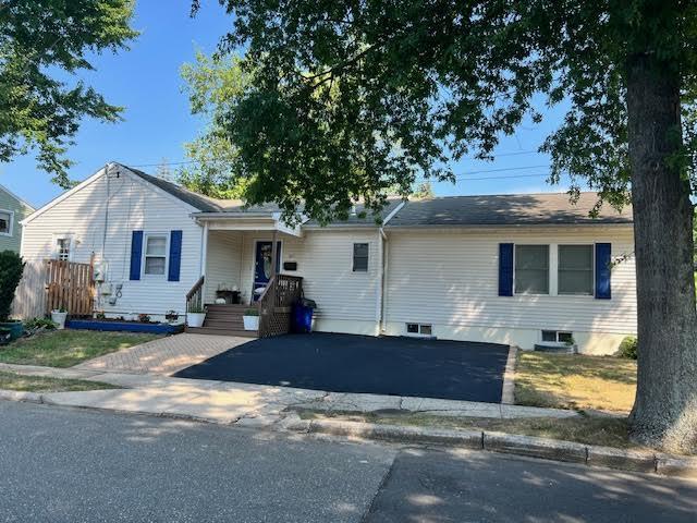 #2 photo, 301 Laurel Court, Northport , NY 11768