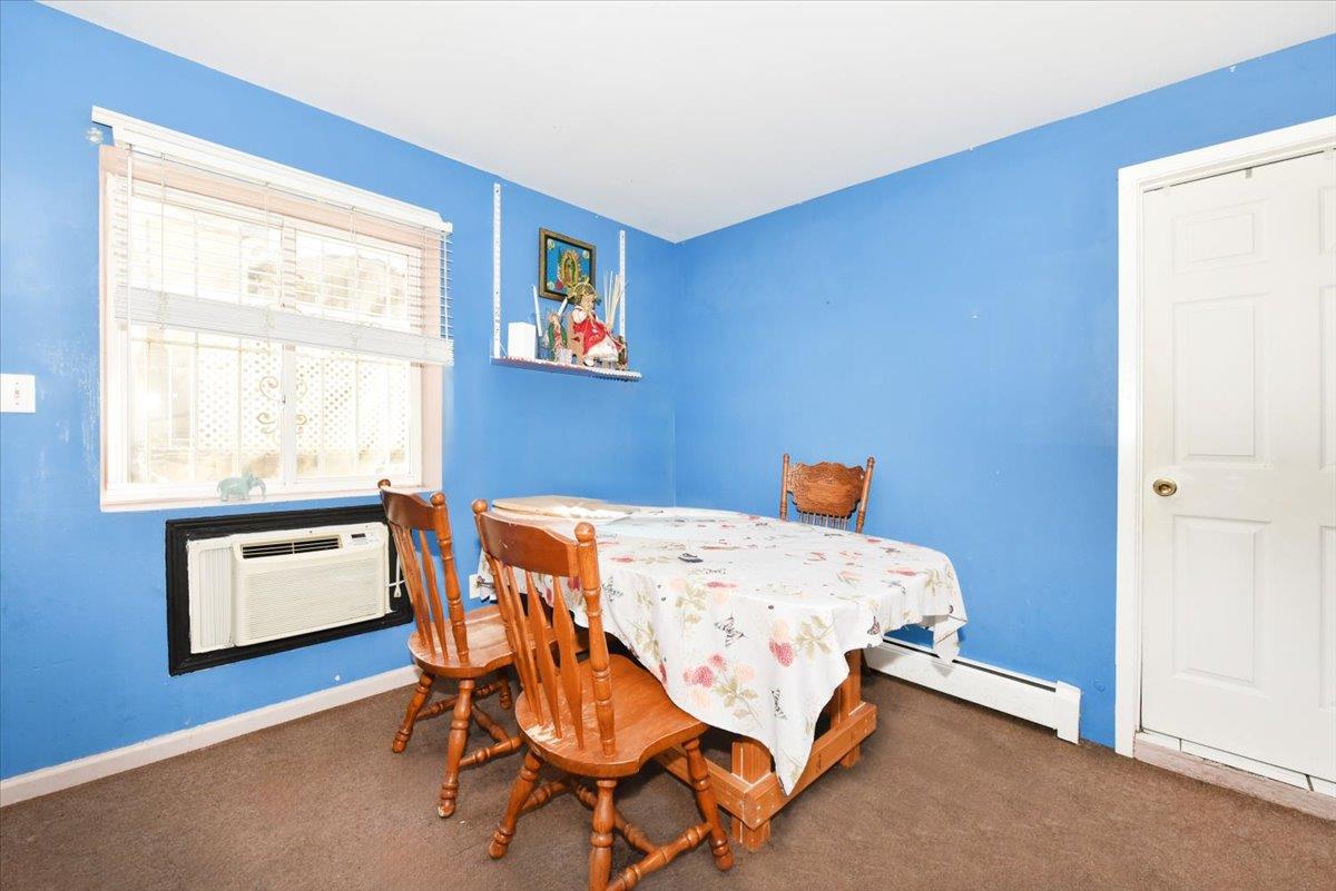 #4 photo, 35-44 104 Street, クイーンズ区 Corona , NY 11368