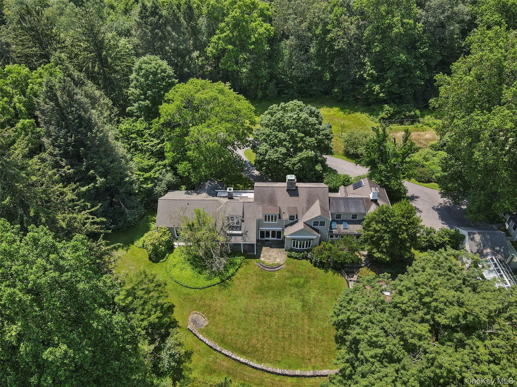 #8 photo, 383 Pine Brook Road, Bedford , NY 10506