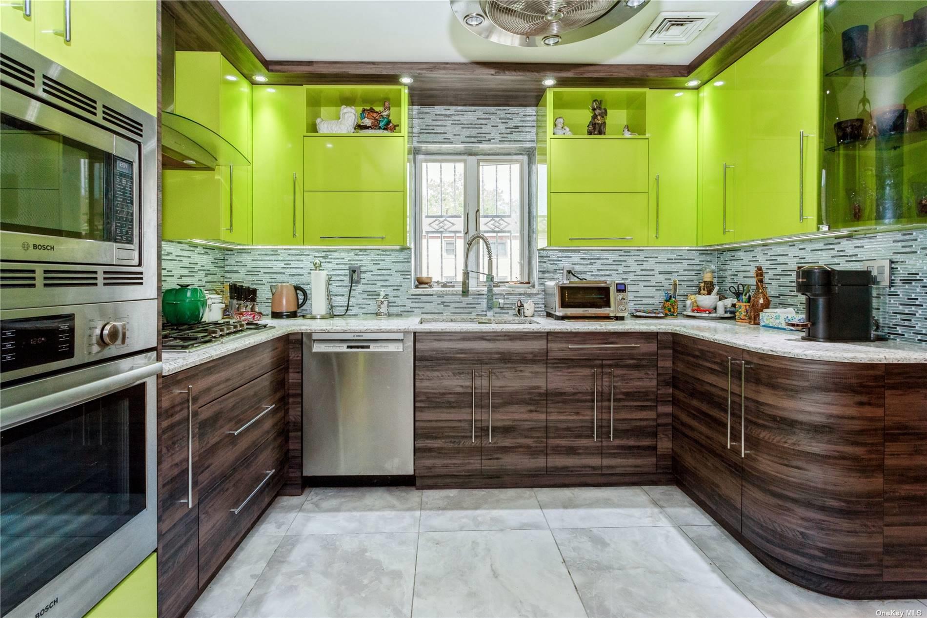 #10 photo, 110-17 64 Avenue, クイーンズ区 Forest Hills , NY 11375