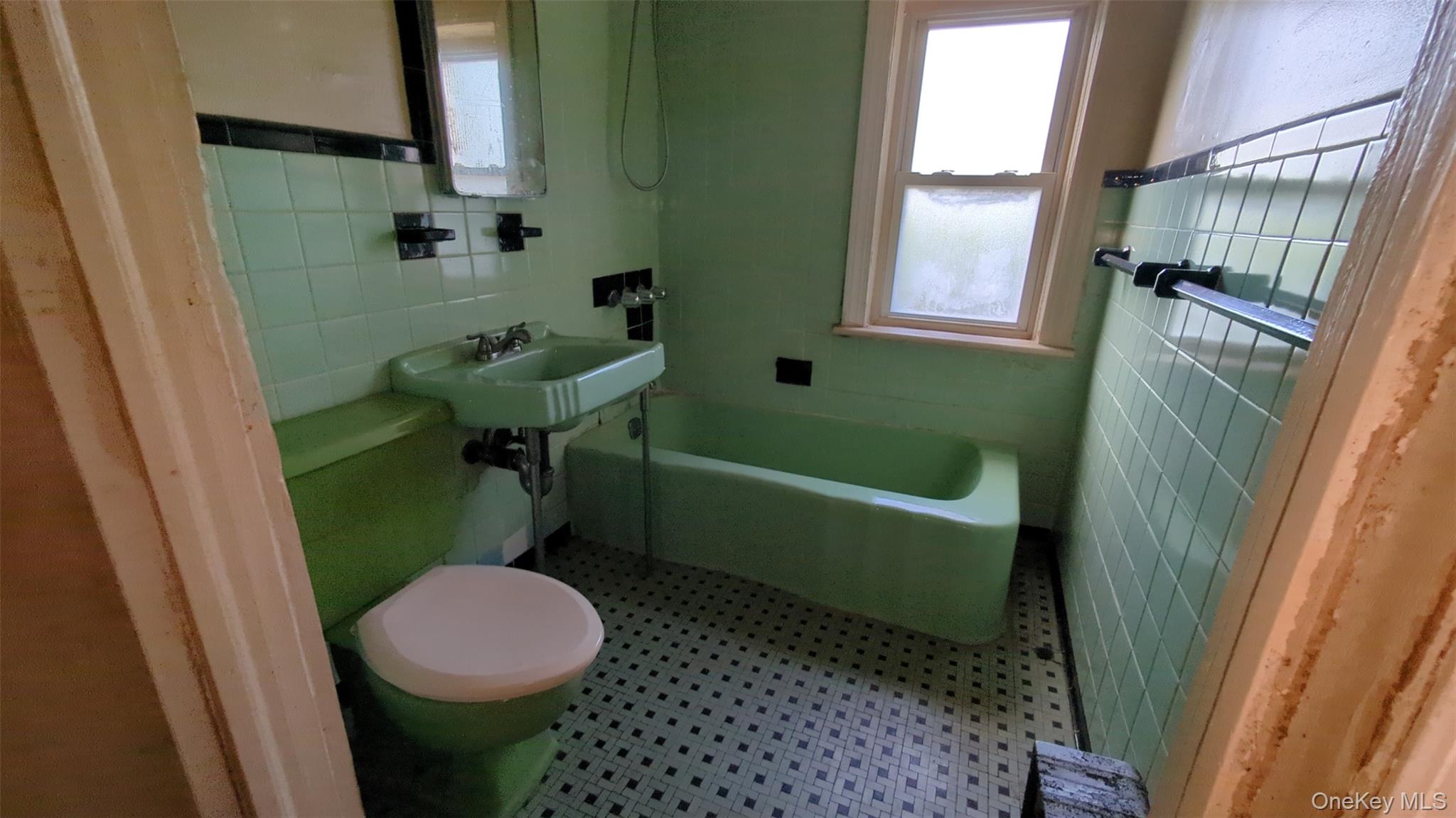 #20 photo, 507 S 6th Avenue, Mount Vernon , NY 10550