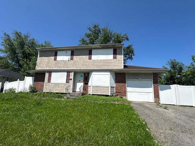 #1 photo, 190 Burlington Avenue, 東長島 鹿园 Deer Park , NY 11729