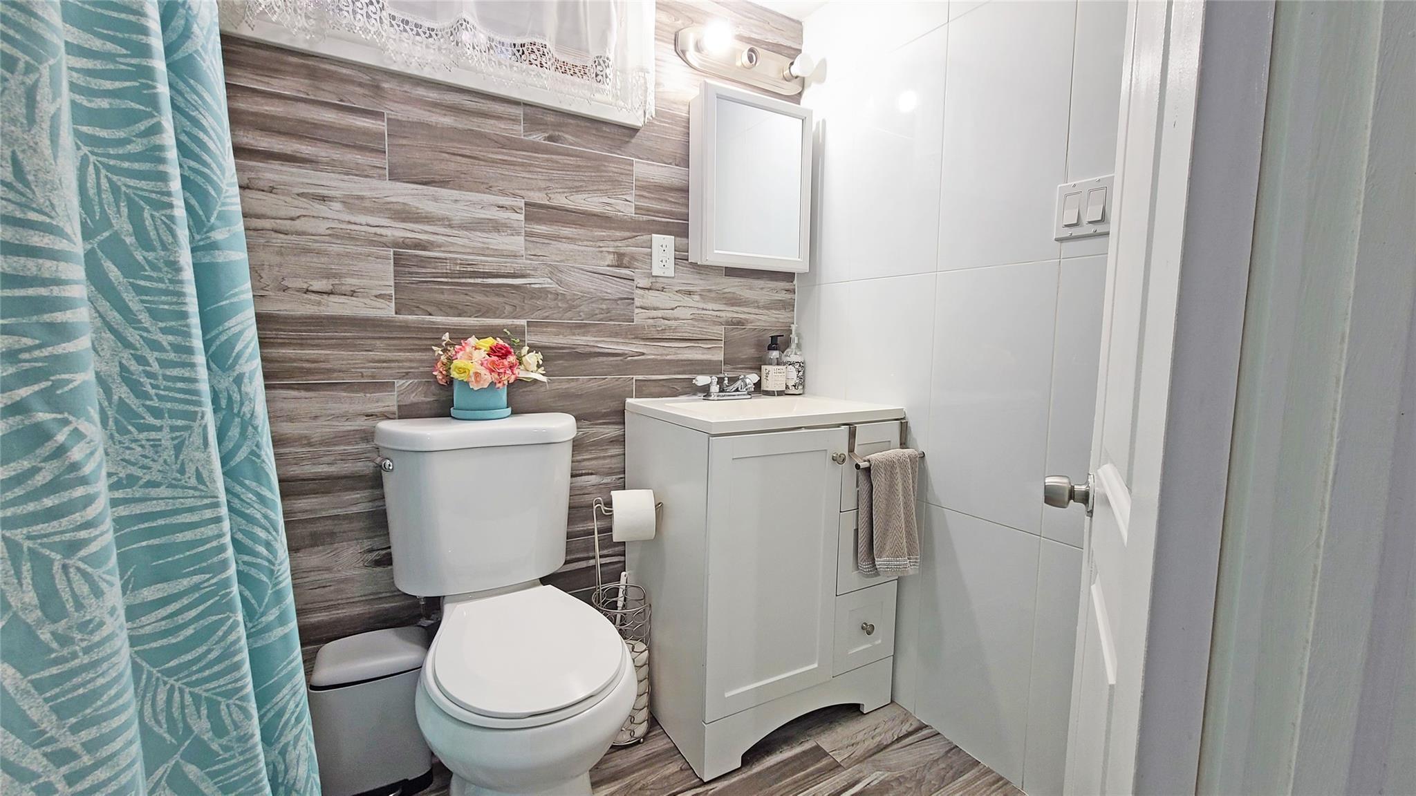 #11 photo, 130-25 217th Street, Laurelton , NY 11413