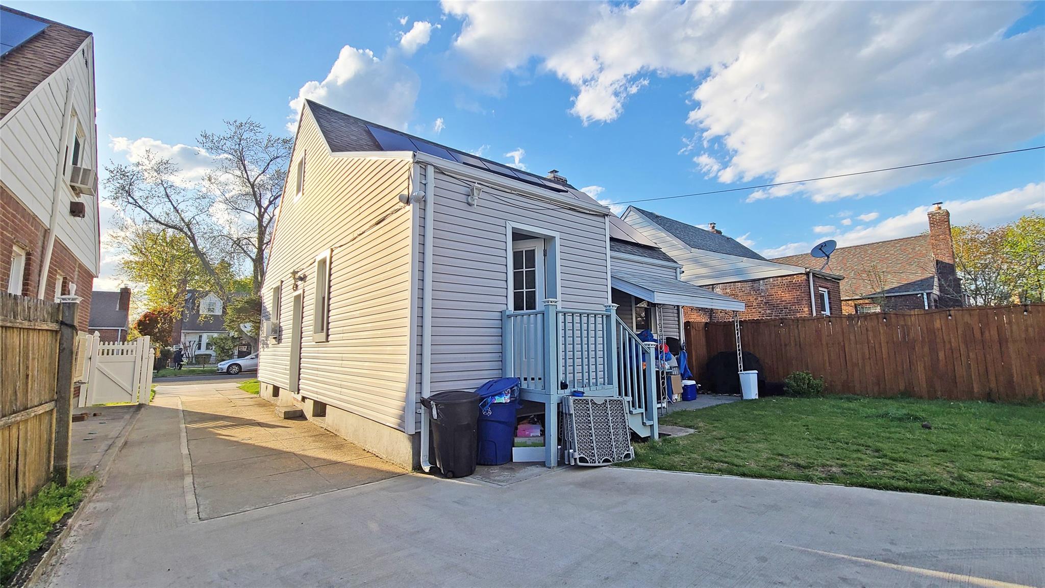 #16 photo, 130-25 217th Street, Laurelton , NY 11413