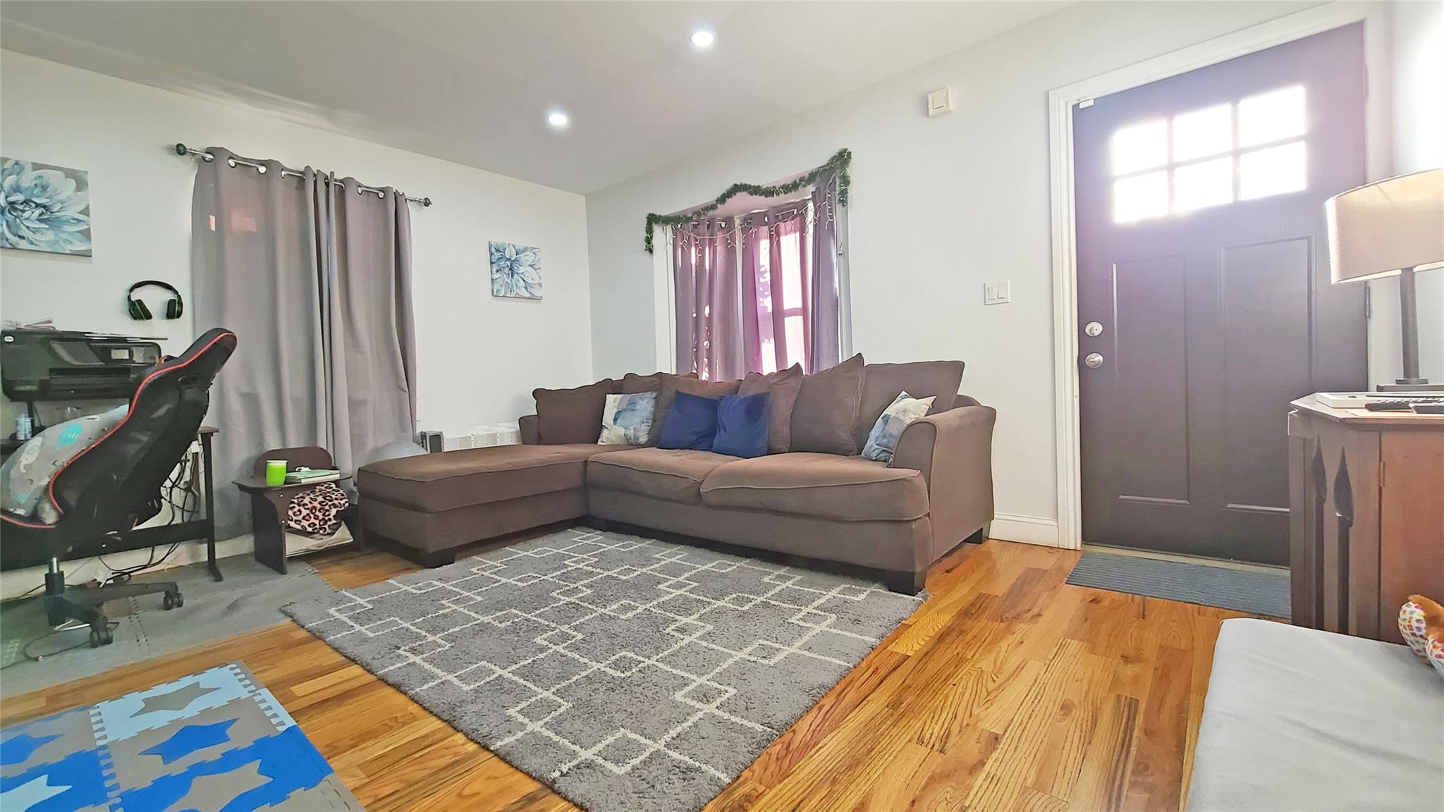 #3 photo, 130-25 217th Street, Laurelton , NY 11413