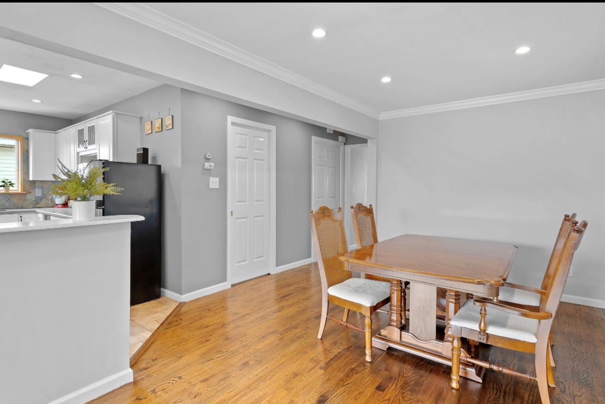 #3 photo, 881 Surf Street, 東長島 Lindenhurst , NY 11757