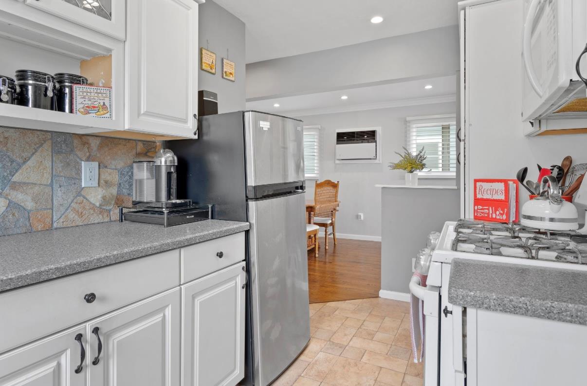 #6 photo, 881 Surf Street, 東長島 Lindenhurst , NY 11757