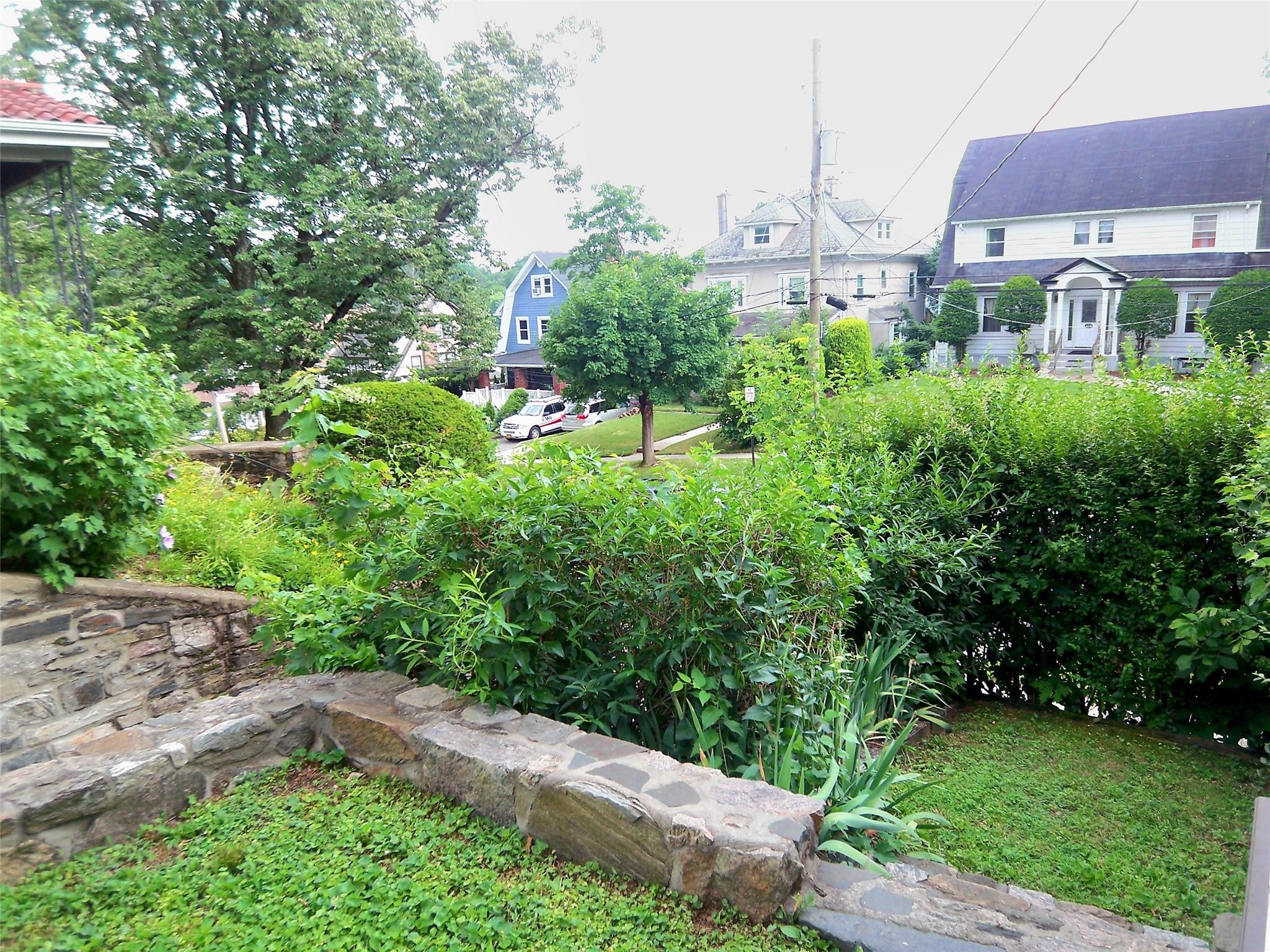 #10 photo, 415 E Prospect Avenue, Mount Vernon , NY 10553