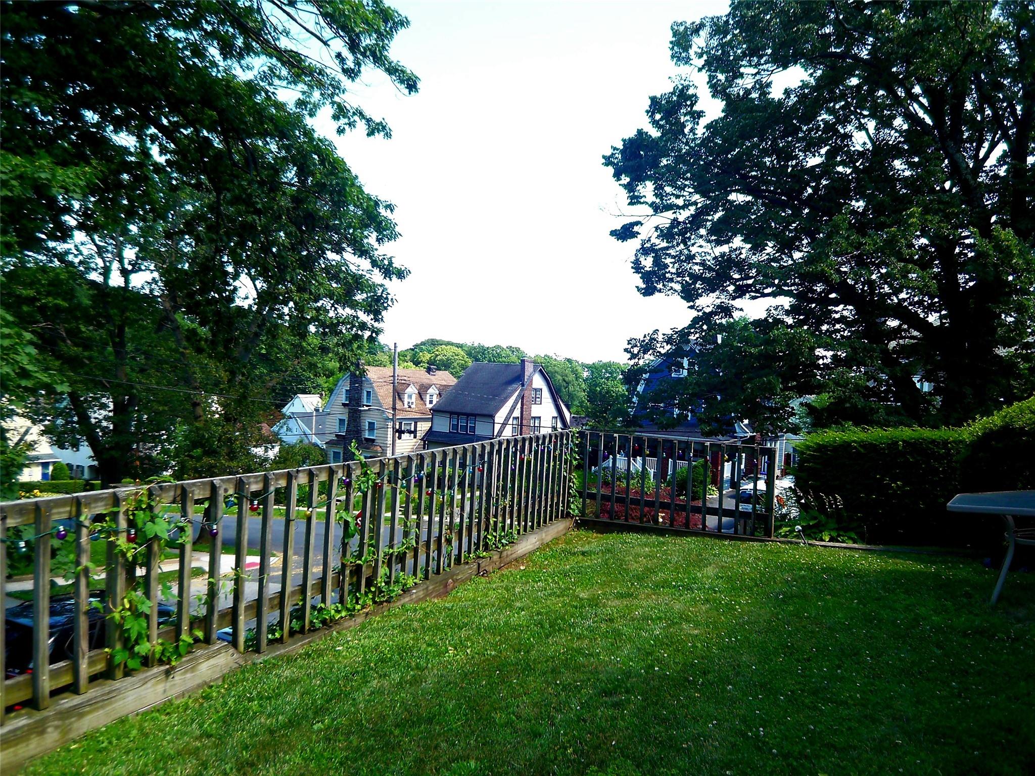 #19 photo, 415 E Prospect Avenue, Mount Vernon , NY 10553