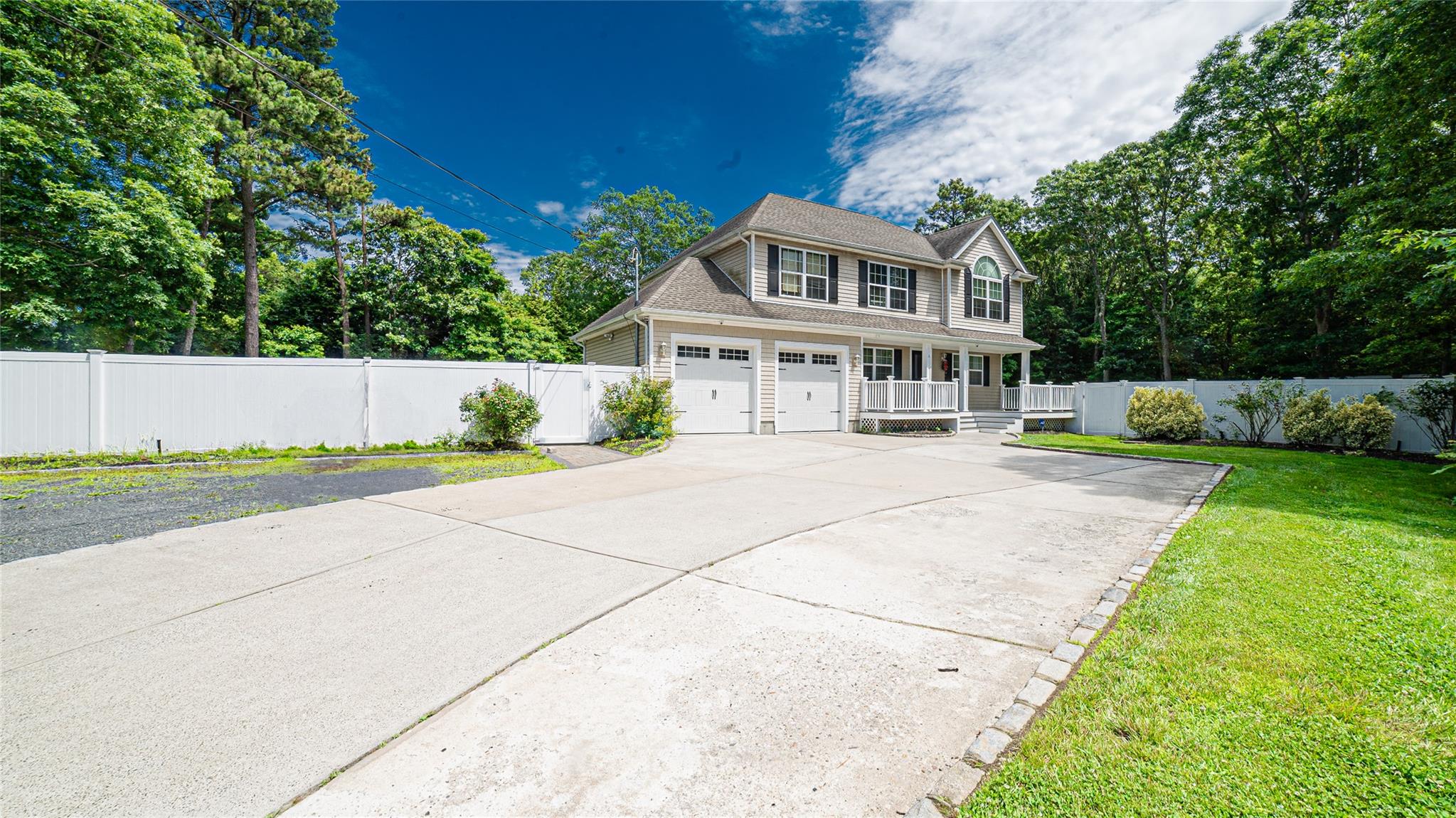 #2 photo, 5 Ormond Place, サフォーク郡 Mastic , NY 11950