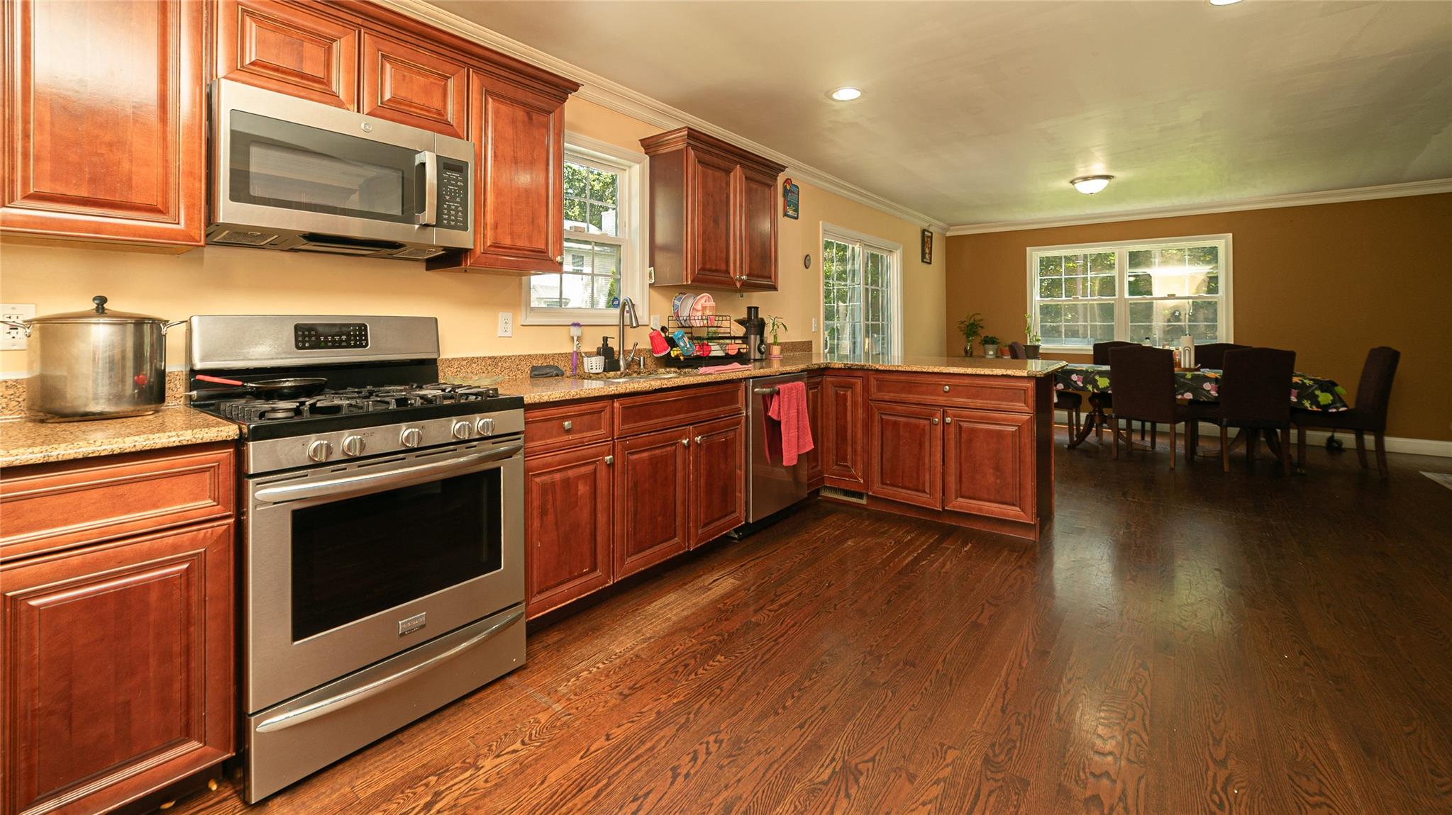 #8 photo, 5 Ormond Place, サフォーク郡 Mastic , NY 11950