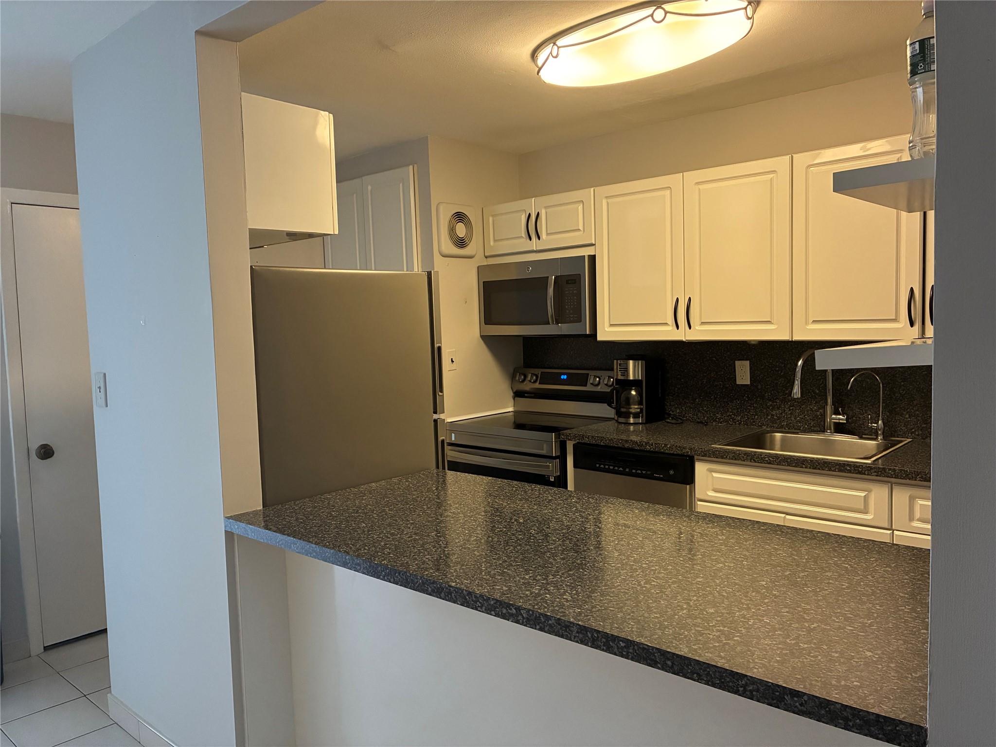 #5 photo, 2355 Pershing Boulevard, Baldwin , NY 11510