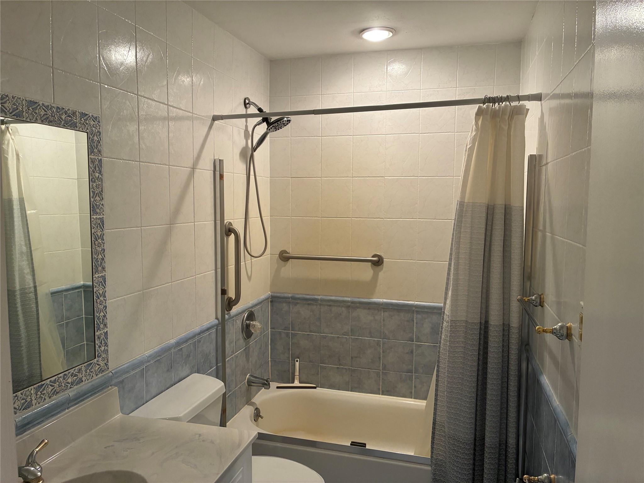 #7 photo, 2355 Pershing Boulevard, Baldwin , NY 11510