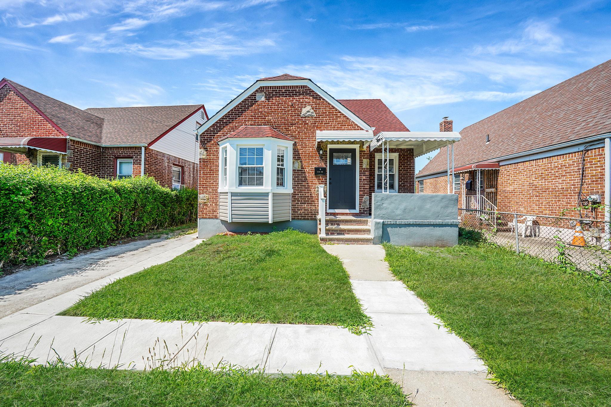 #1 photo, 21609 104th Avenue, كوينز Queens Village , NY 11429